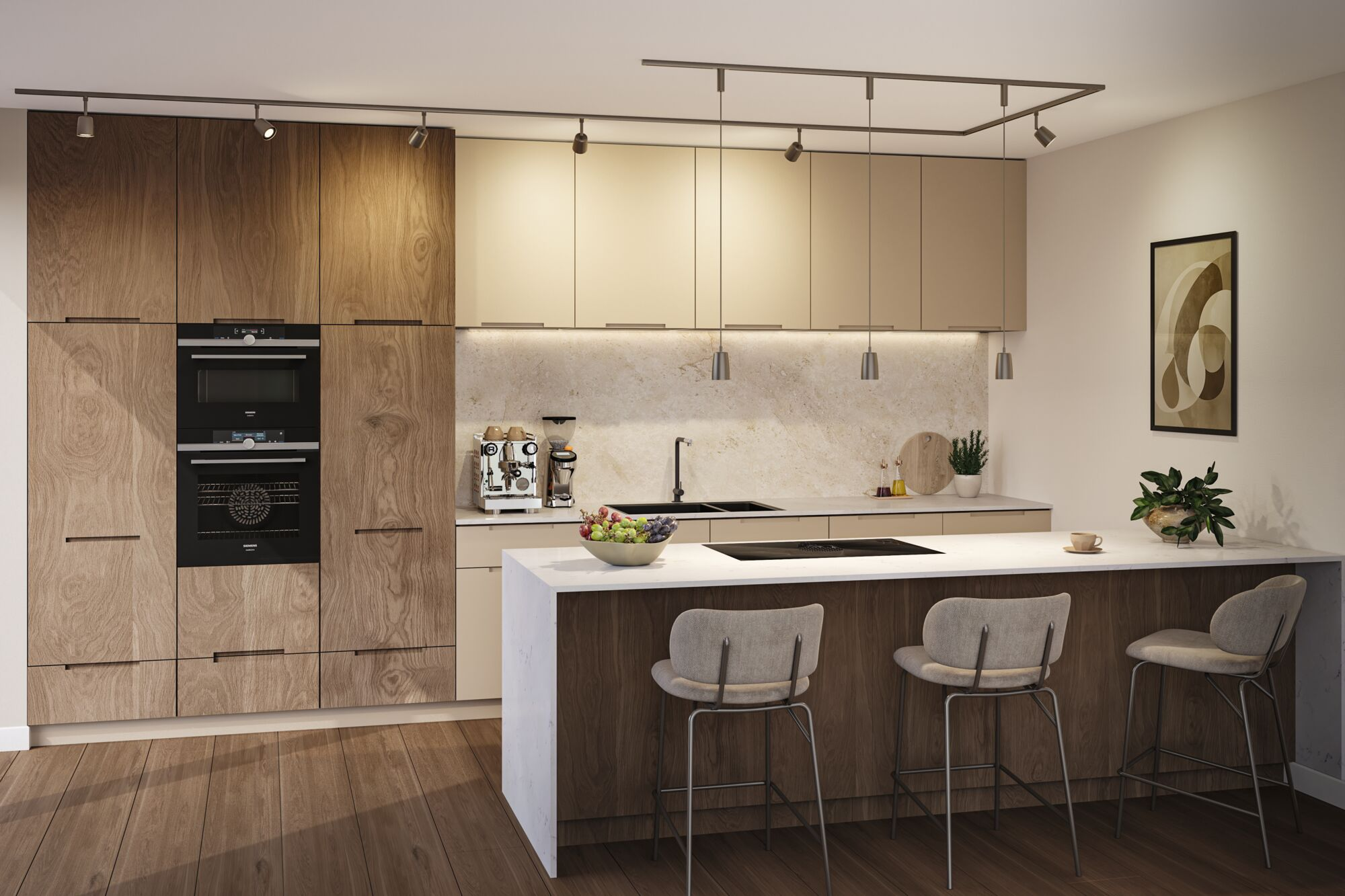 Moderne Küche mit Holzwänden, beigen Oberschränken, einer Kücheninsel mit Arbeitsplatten aus Marmor und drei Barhockern.
