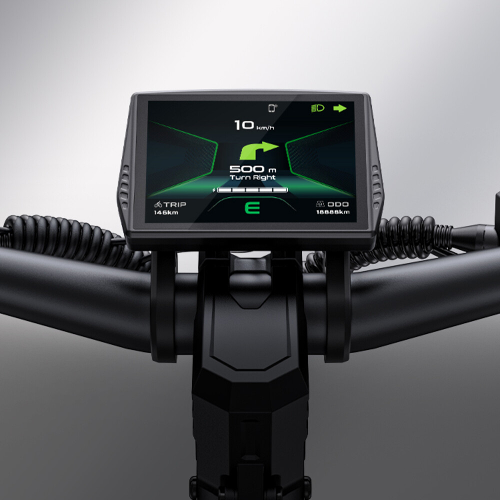 Manillar de patinete eléctrico con pantalla digital que muestra 10 km/h, navegación y estado de la batería.