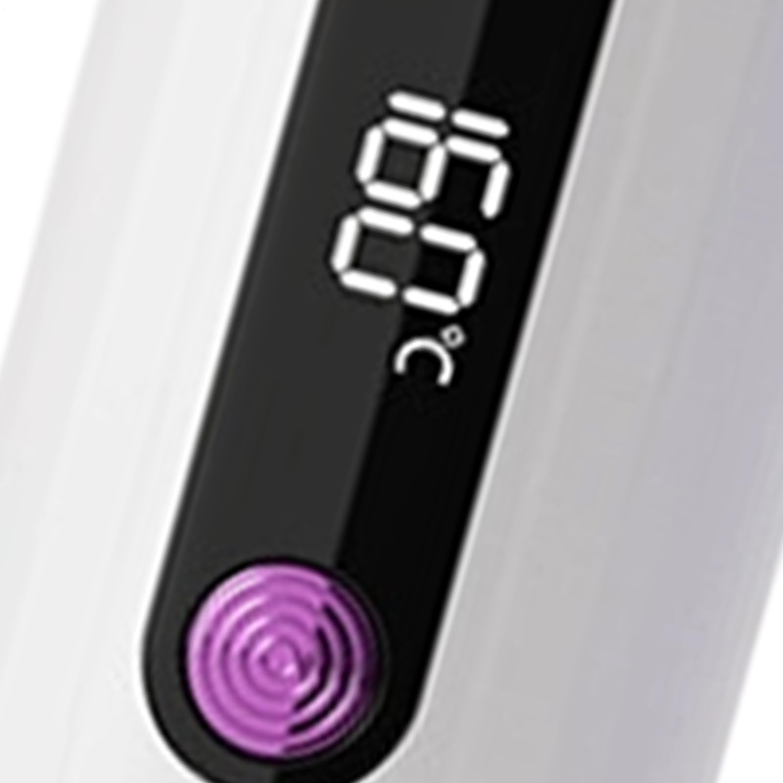 Ein weißes Gerät zeigt 180 Grad Celsius auf einem schwarzen LED-Bildschirm mit einem runden, lila Knopf.