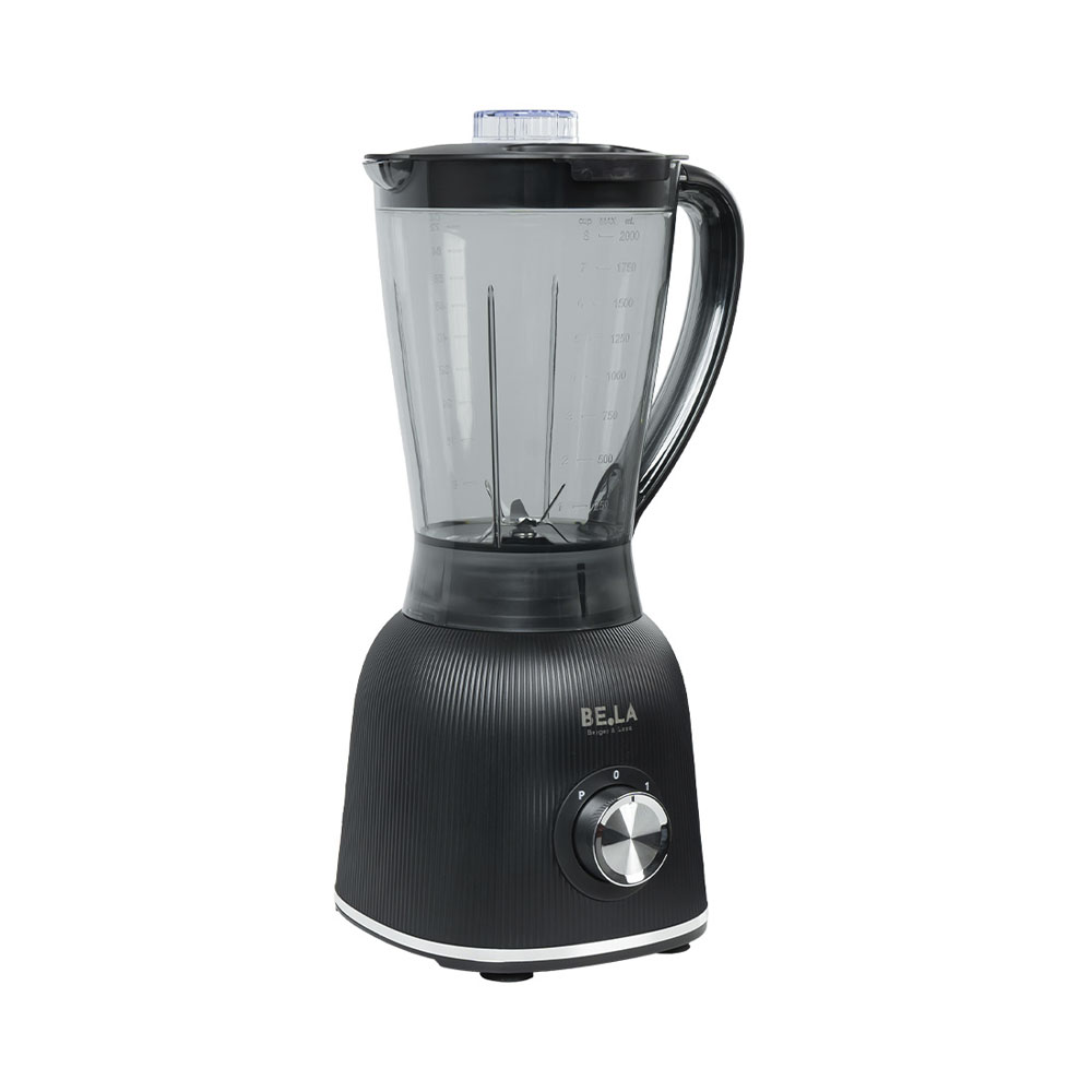 Un blender noir avec un pichet transparent, une poignée et un bouton de commande sur la base.