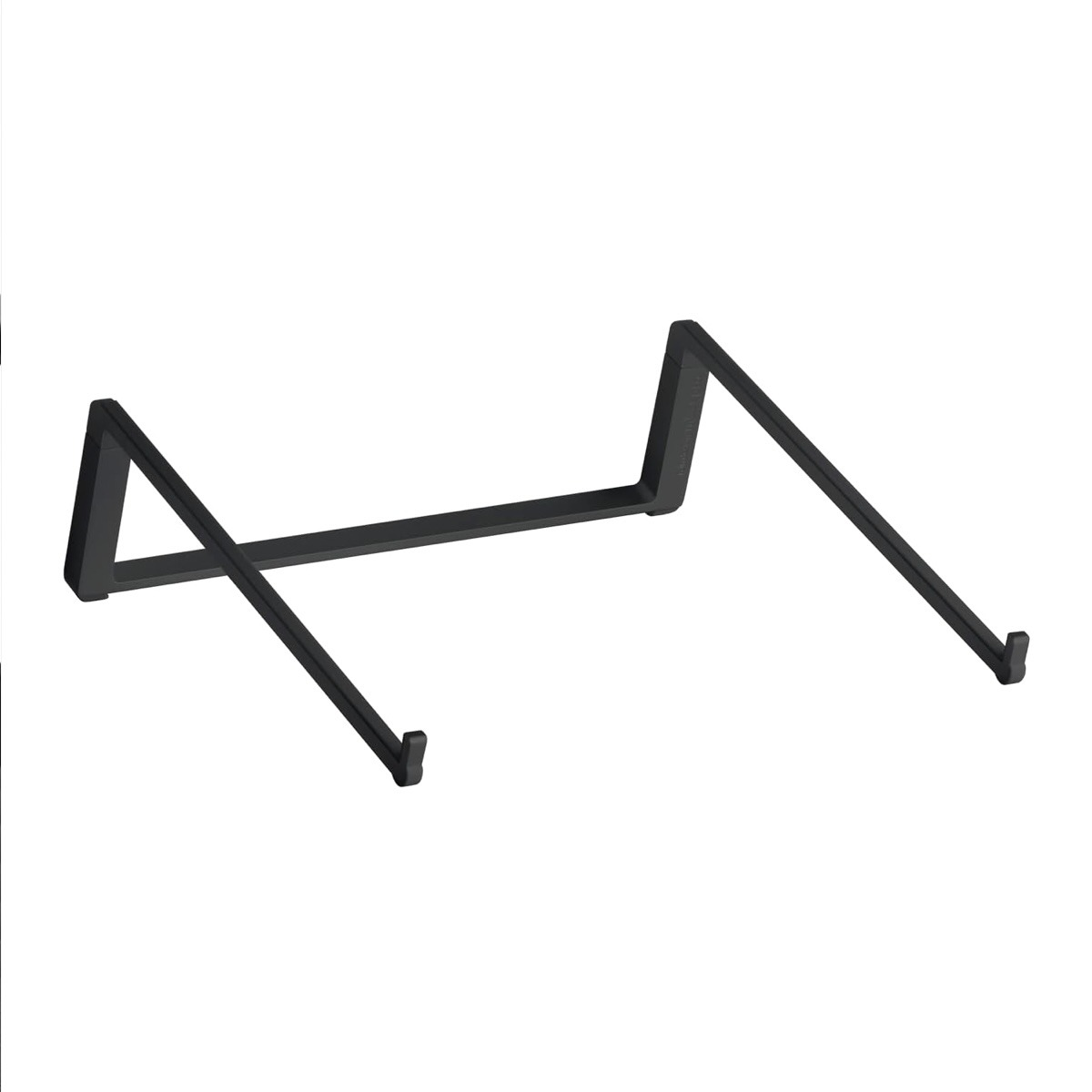 Ein minimalistischer, schwarzer Laptop-Ständer aus zwei verbundenen Stangen auf weißem Hintergrund.