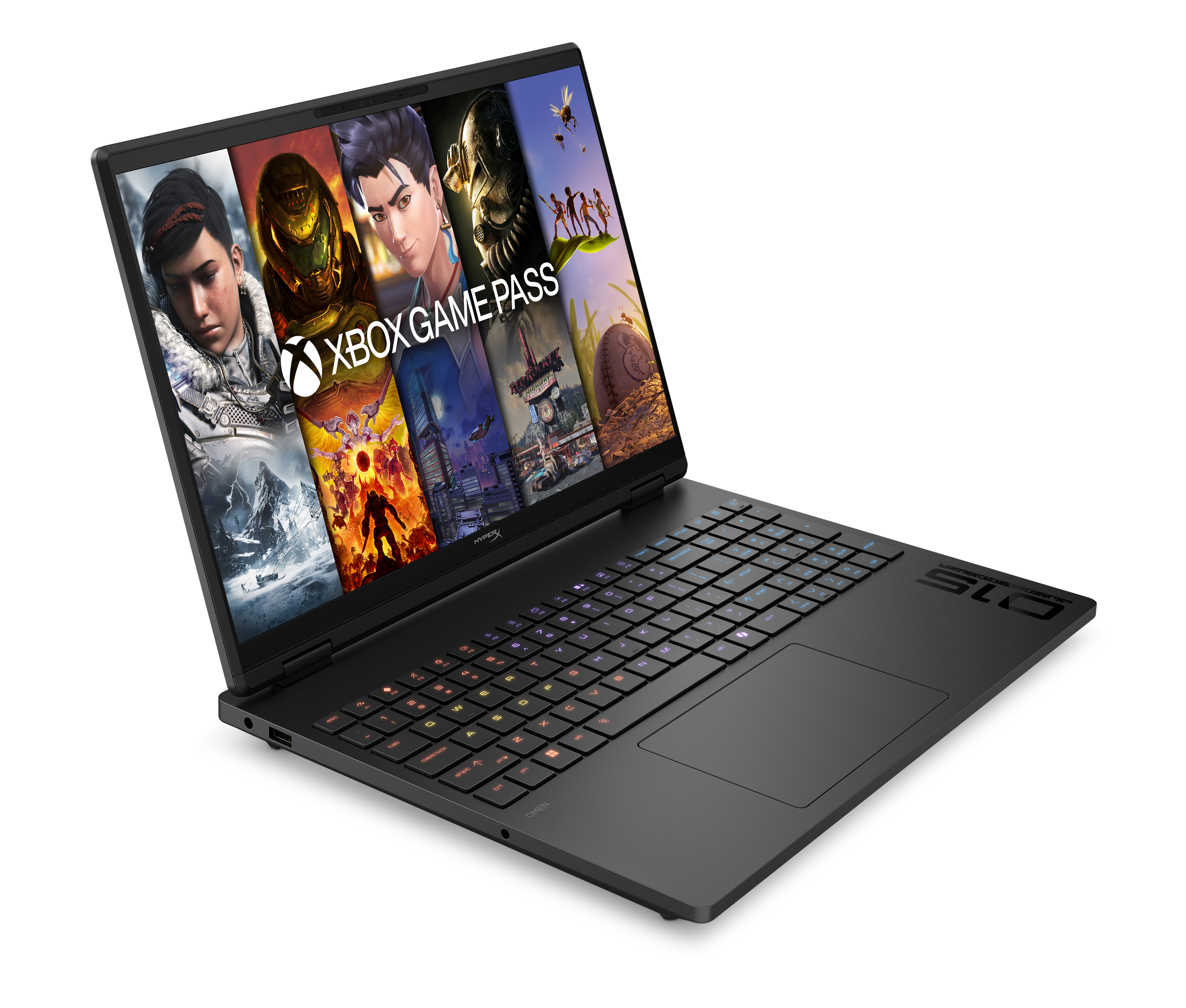 Un laptop da gioco nero mostra il logo Xbox Game Pass e varie immagini di giochi sullo schermo.
