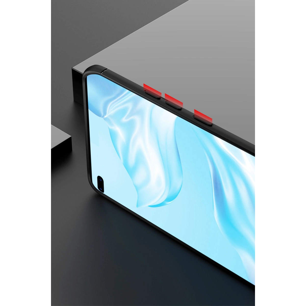 Mavi ekranli ve üst tuşlarında kirmizi işaretler olan akilli telefonun yakin çekimi.