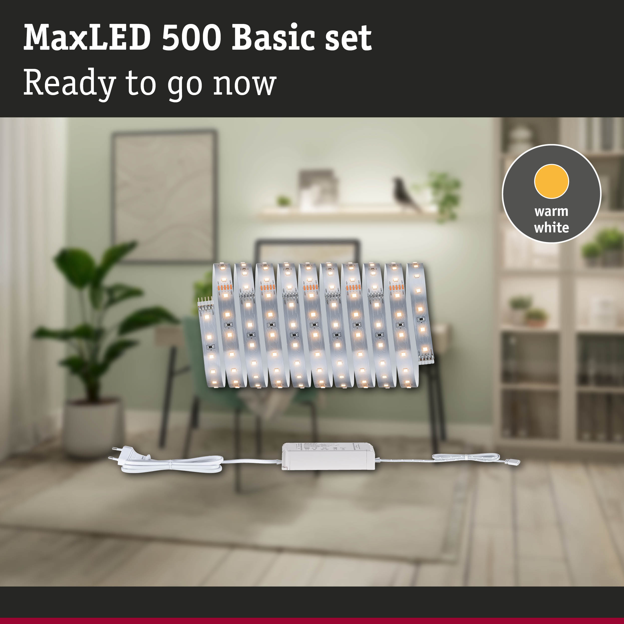 MaxLED 500 LED-Streifen im Set mit warmweißem Licht in einem Raum.