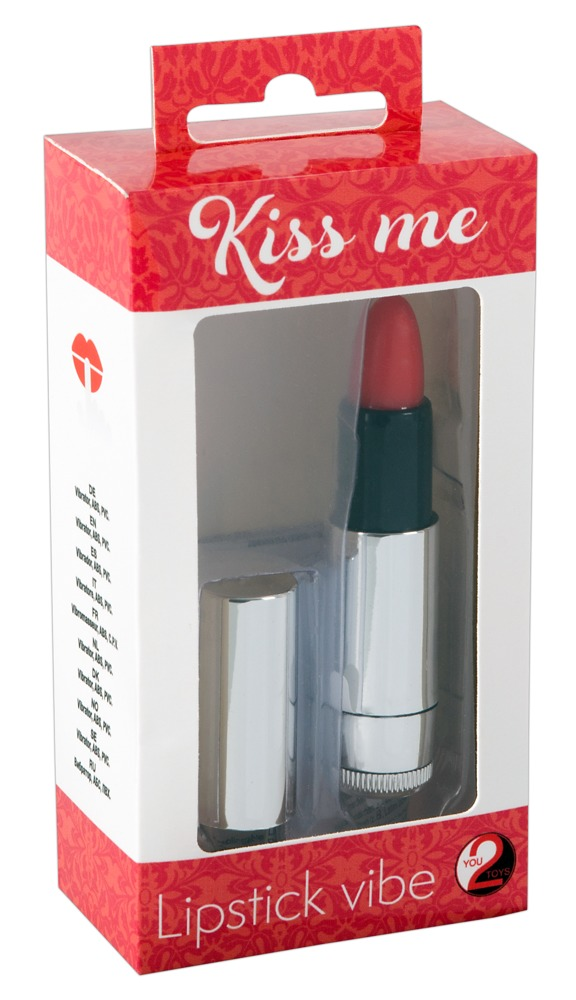 Eine weiß-rote Produktverpackung mit der Aufschrift Kiss me und Lipstick vibe, darin ein Lippenstift-Vibrator.