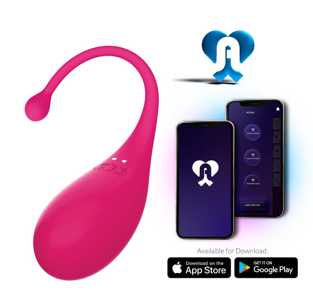 Ein pinkfarbenes Silikon-Wellnessgerät mit zwei Smartphones, die eine Steuerungs-App und App-Stores zeigen.