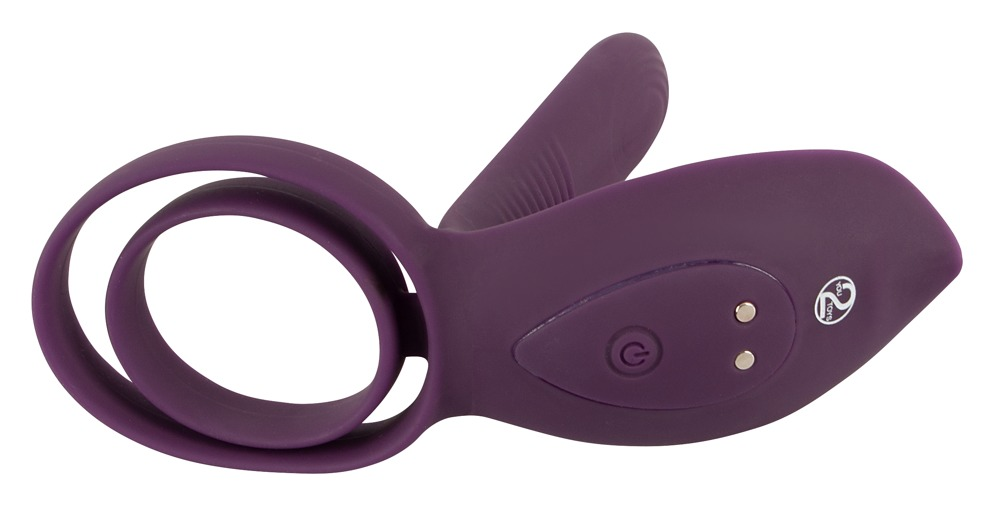 Ein lila Silikon-Doppelstimulationsspielzeug mit Ringbasis, Steuertasten und gebogenem Arm auf weißem Hintergrund.
