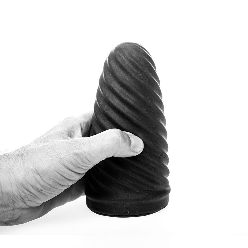 Eine Hand hält einen schwarzen, spiralförmigen Kegelgegenstand vor weißem Hintergrund.