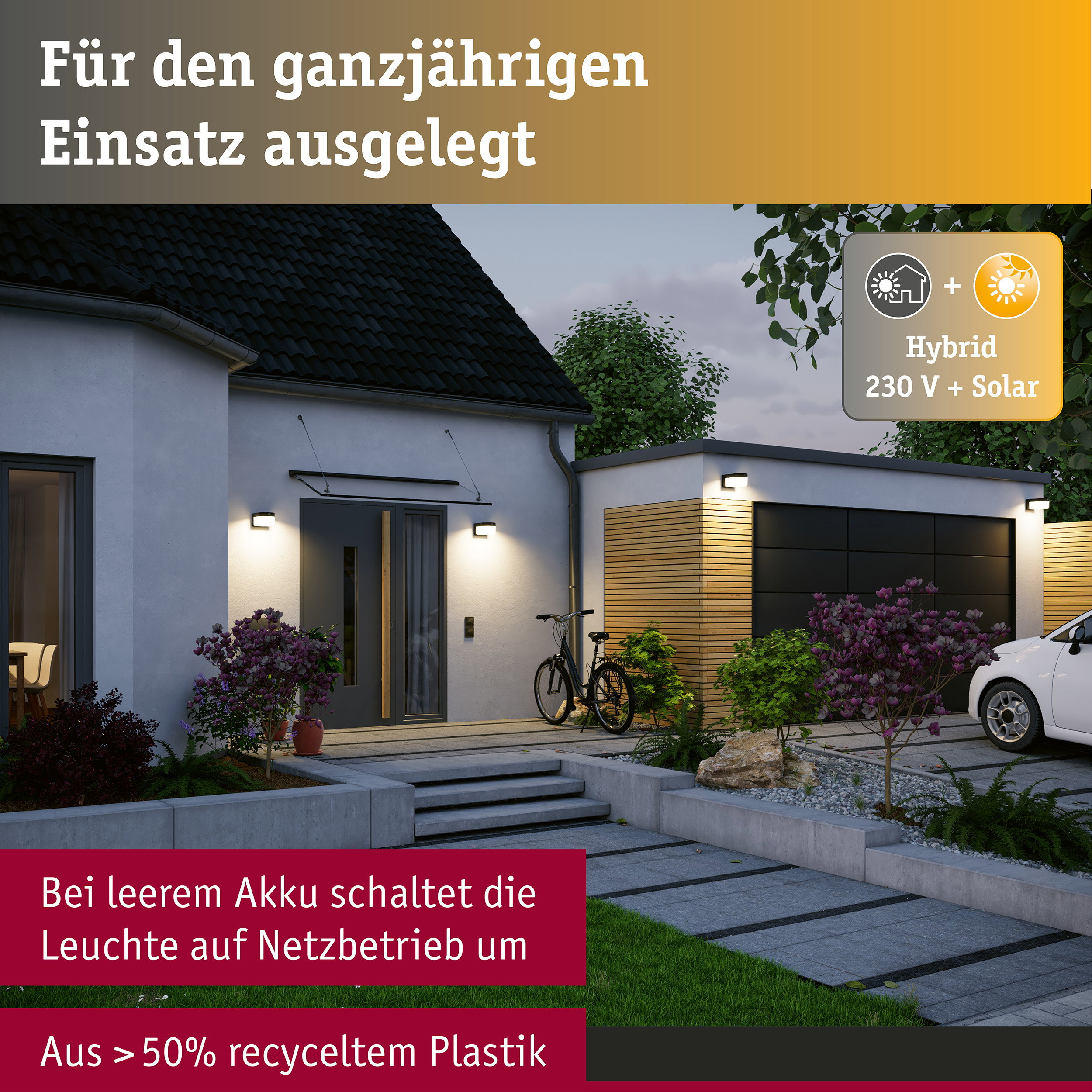Moderne Außenbeleuchtung an einem Haus mit Eingang, Garage und Fahrrad vor dem Garten.