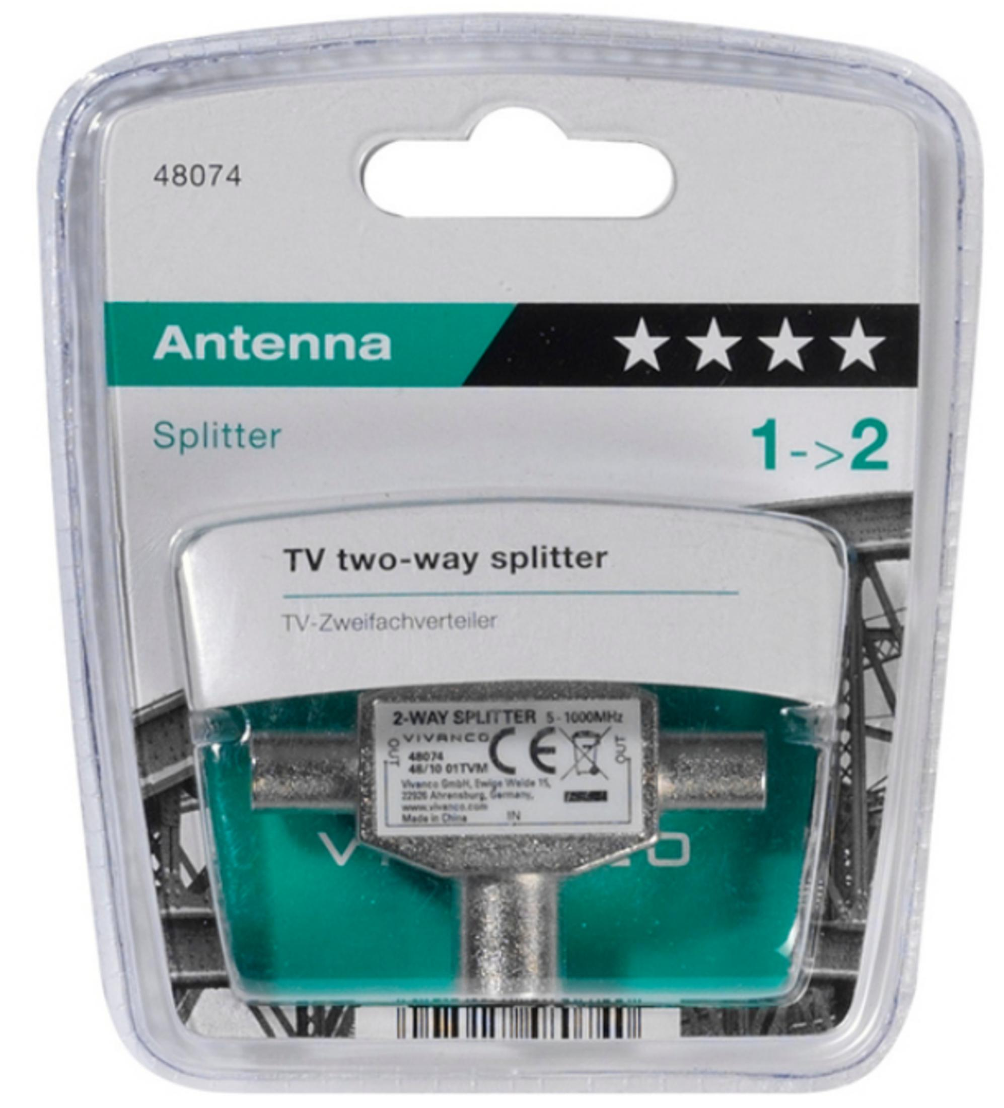 Uno splitter per antenna TV argentato confezionato in blister trasparente.