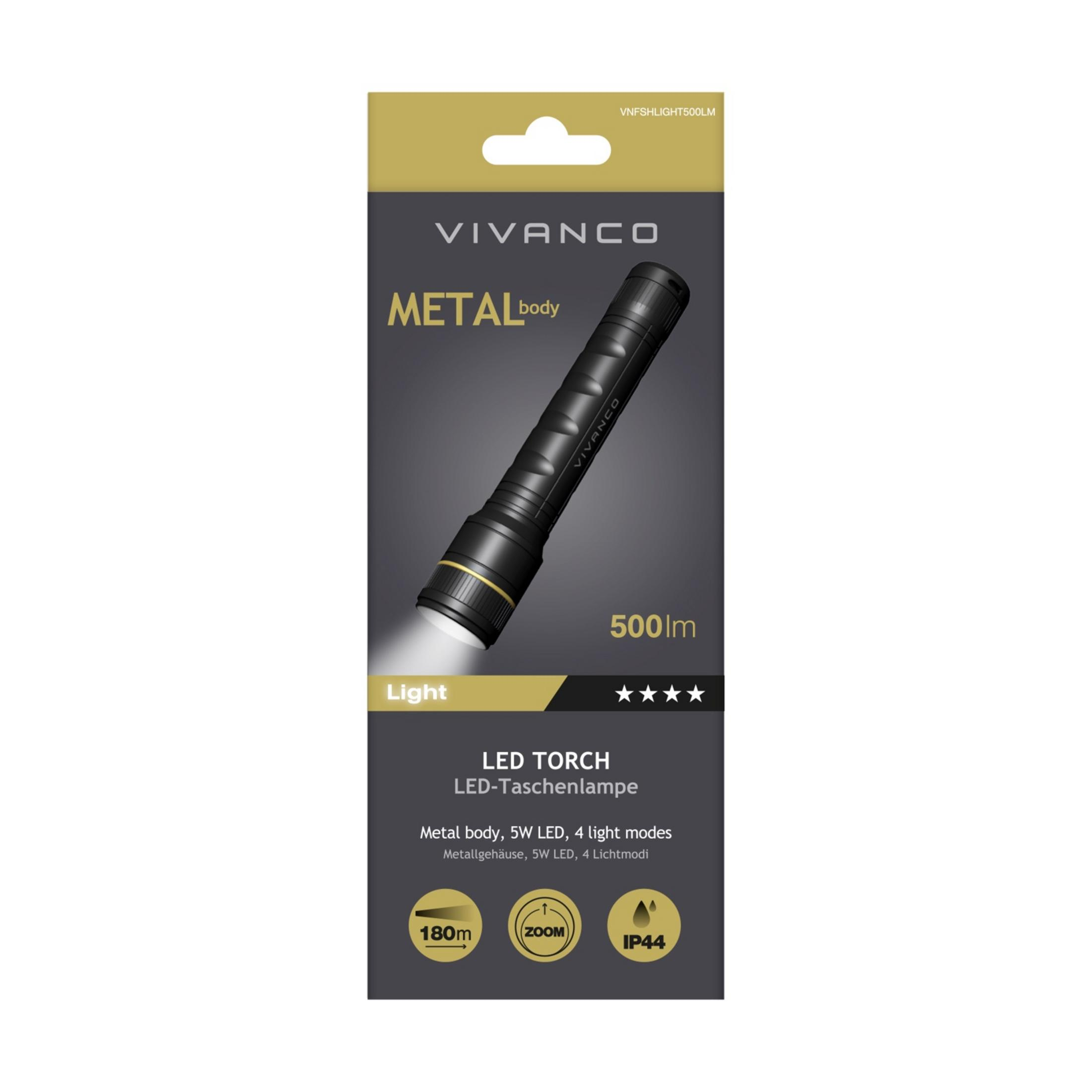 Embalaje de una linterna LED Vivanco negra con cuerpo de metal y 500 lúmenes.