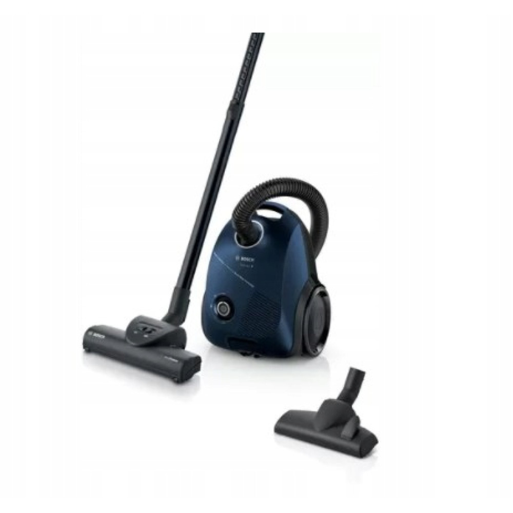 Aspirapolvere a traino Bosch blu scuro con tubo flessibile, tubo rigido e due accessori su sfondo bianco.