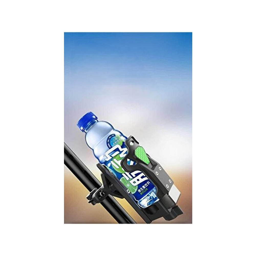 Mavi ve kahverengi bir arka plana karşı bir çubuğa monte edilmiş siyah tutucudaki mavi plastik şişe.