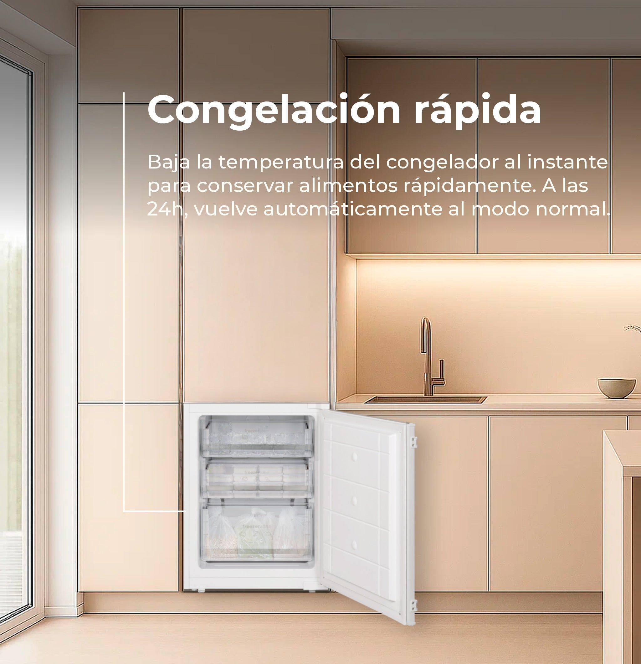Cocina moderna con congelador blanco integrado e iluminación bajo los muebles.