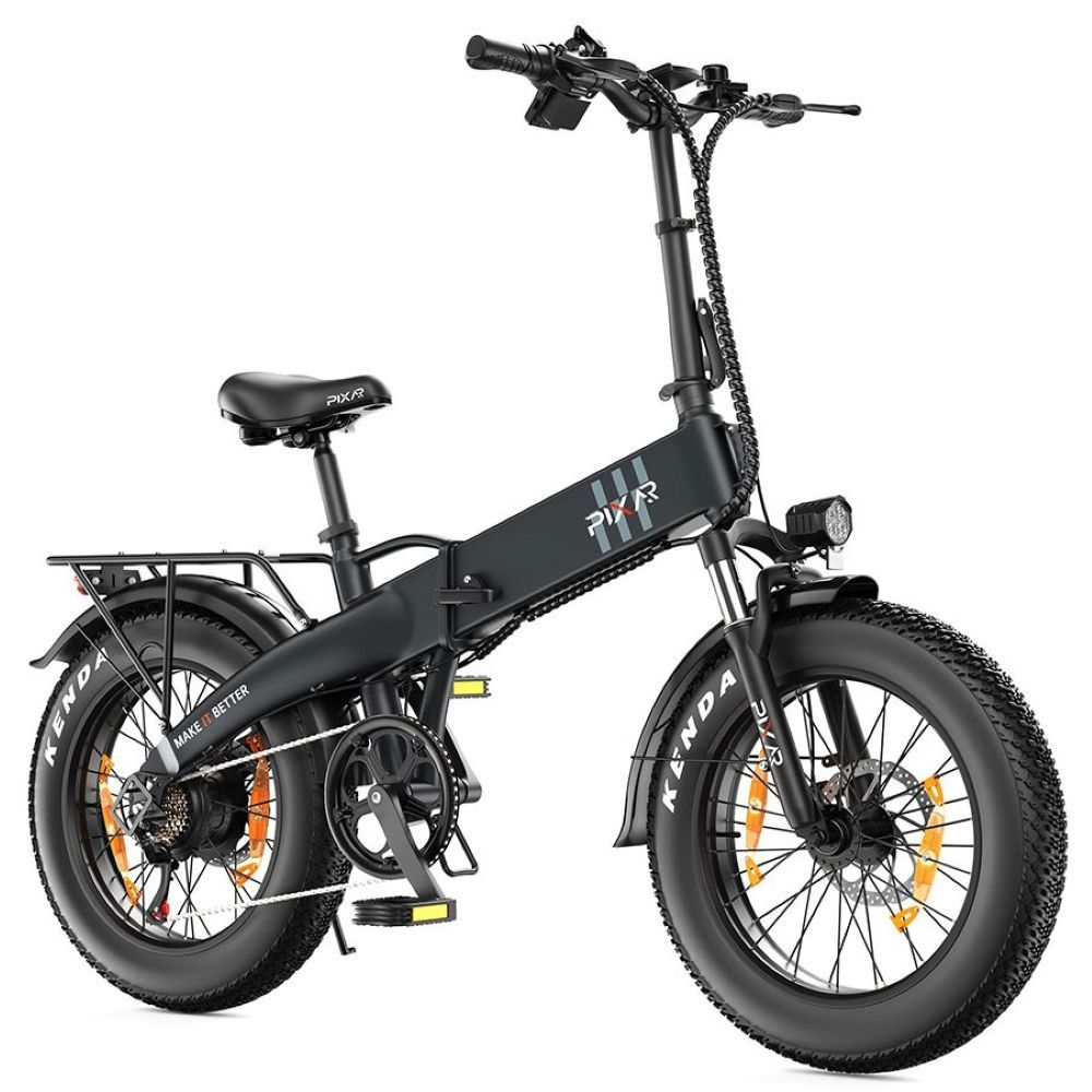 Una bicicleta eléctrica plegable negra con neumáticos anchos, parrilla trasera y marca Kenda sobre fondo blanco.