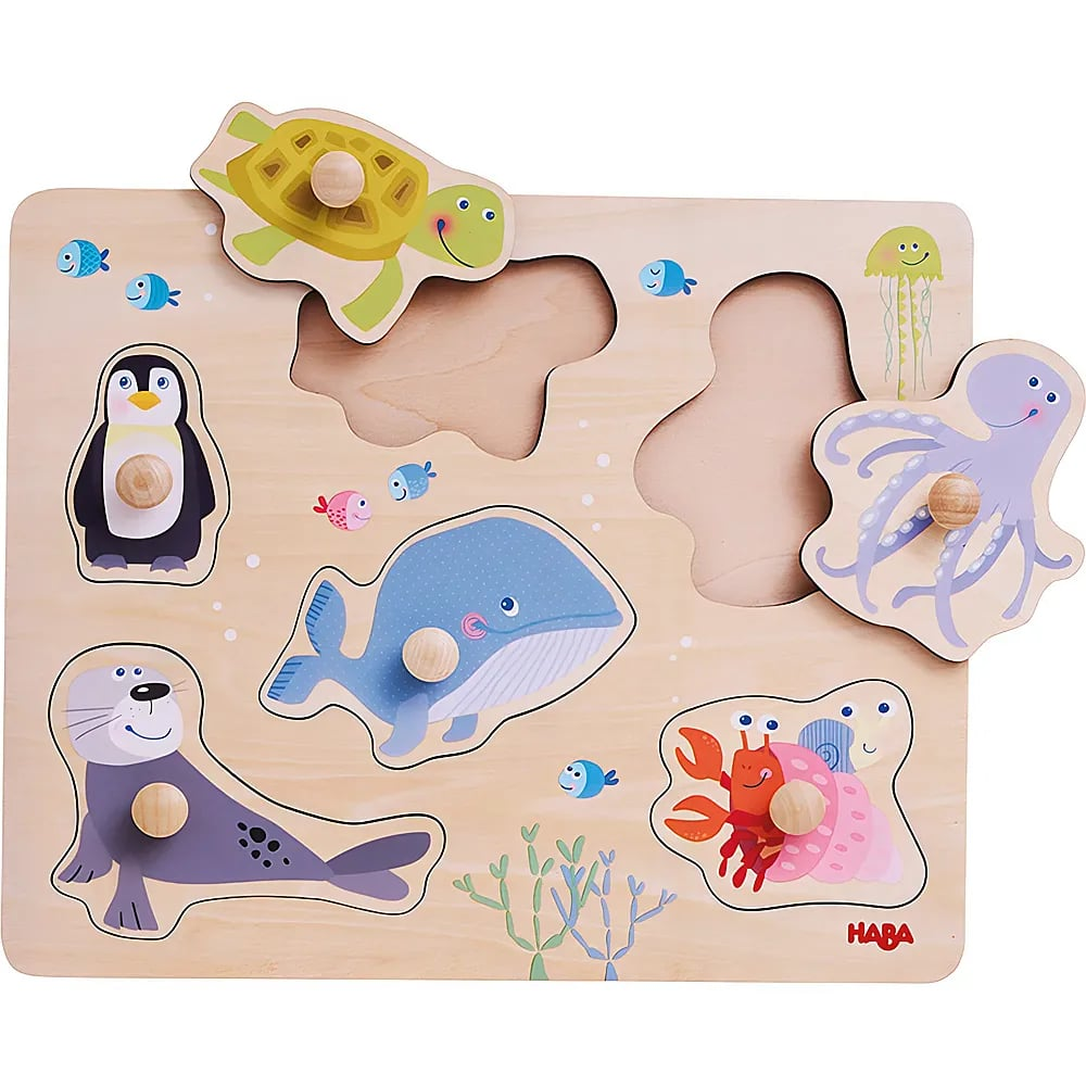 Ein Holz-Steckspiel mit bunten Meerestieren wie Wal, Pinguin, Robbe und Schildkröte auf weißem Hintergrund.