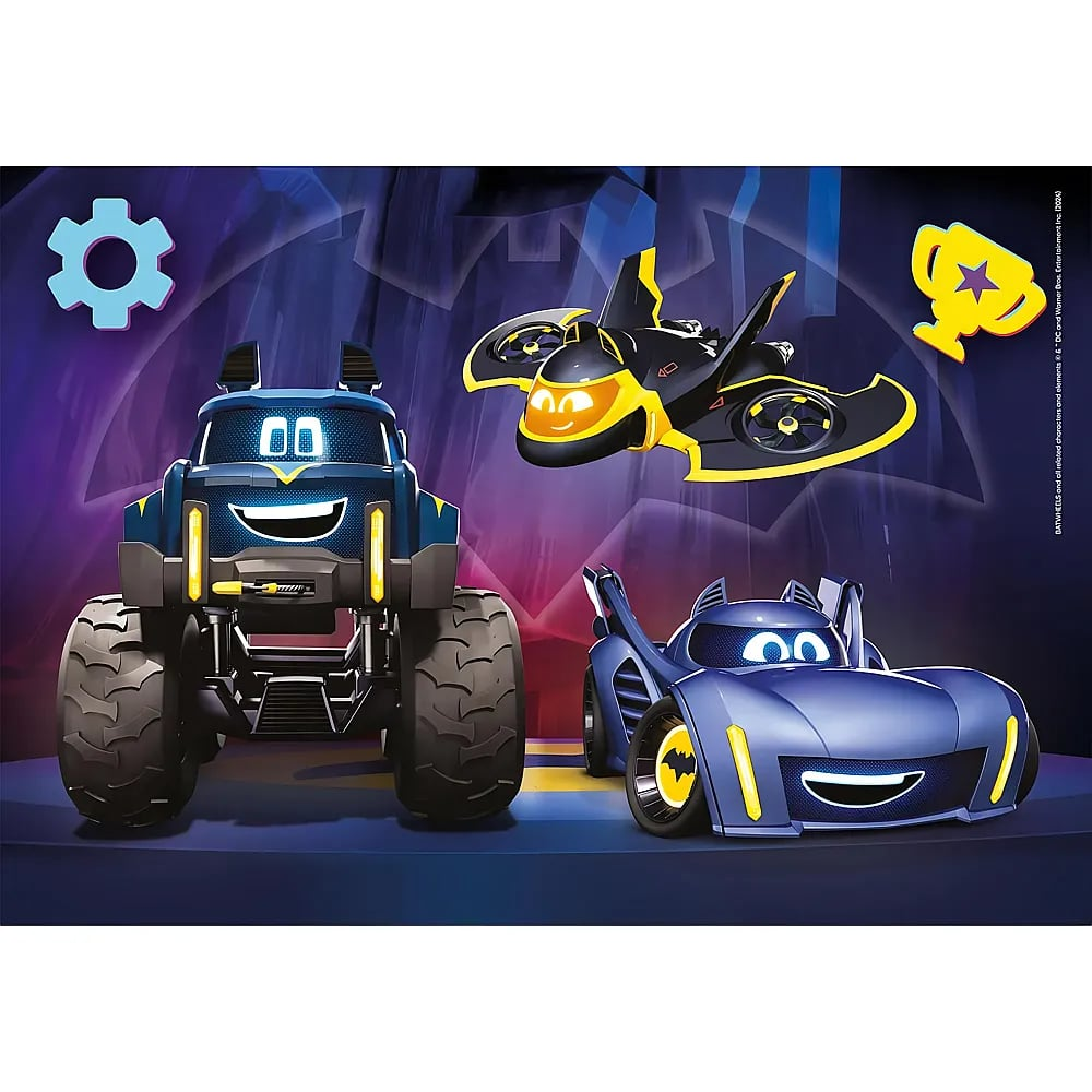 Tre veicoli cartoon con volti, un monster truck, un'auto elegante e un jet volante su sfondo blu scuro.
