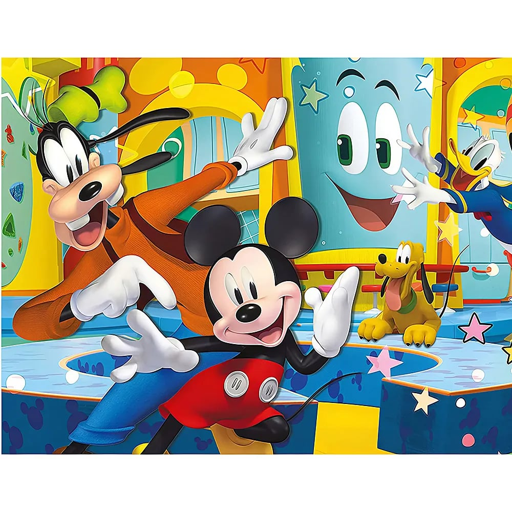 Topolino, Pippo, Pluto e Paperino in una stanza colorata.