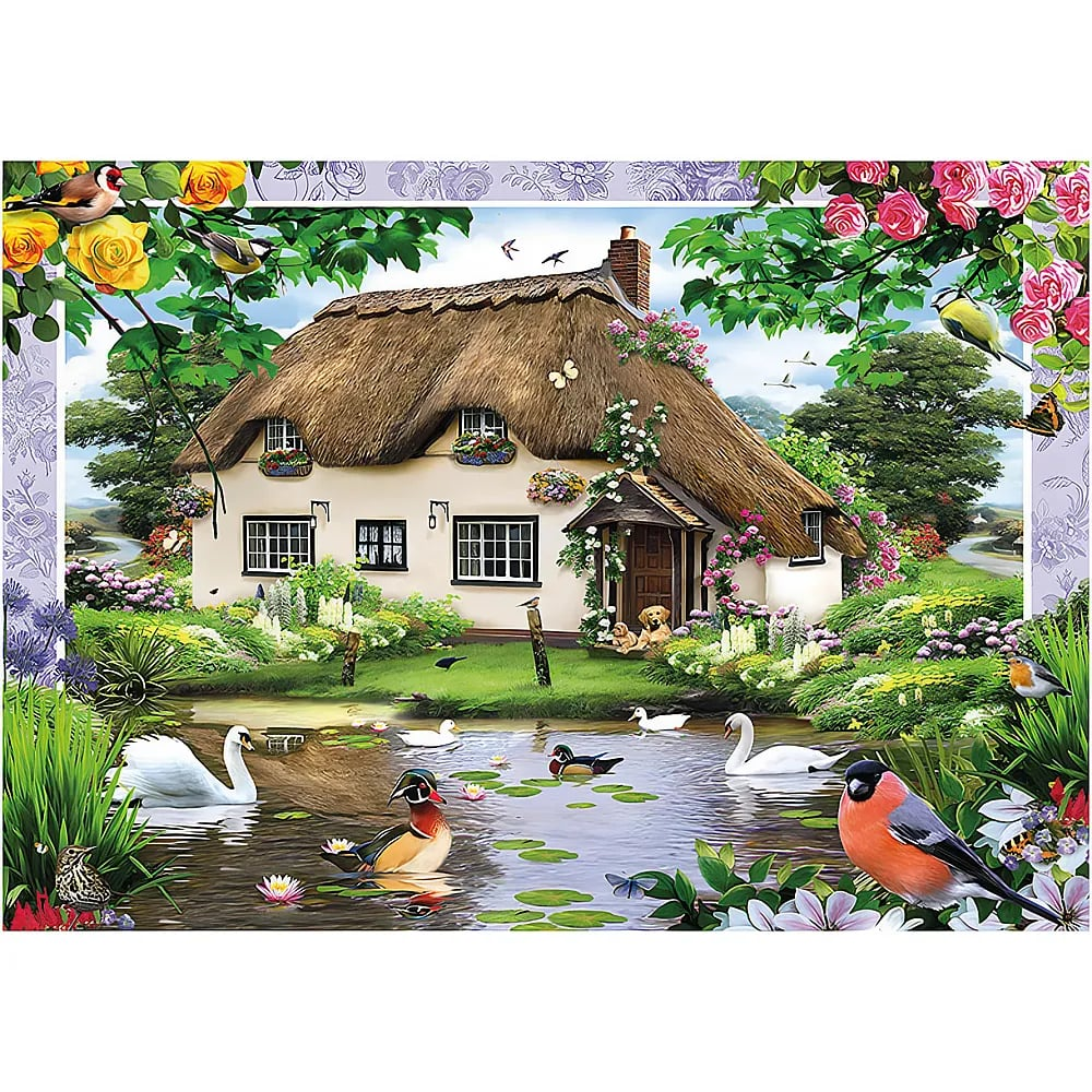 Ein strohgedecktes Landhaus an einem Teich mit Schwänen, Enten, bunten Blumen und vielen Vögeln im Garten.