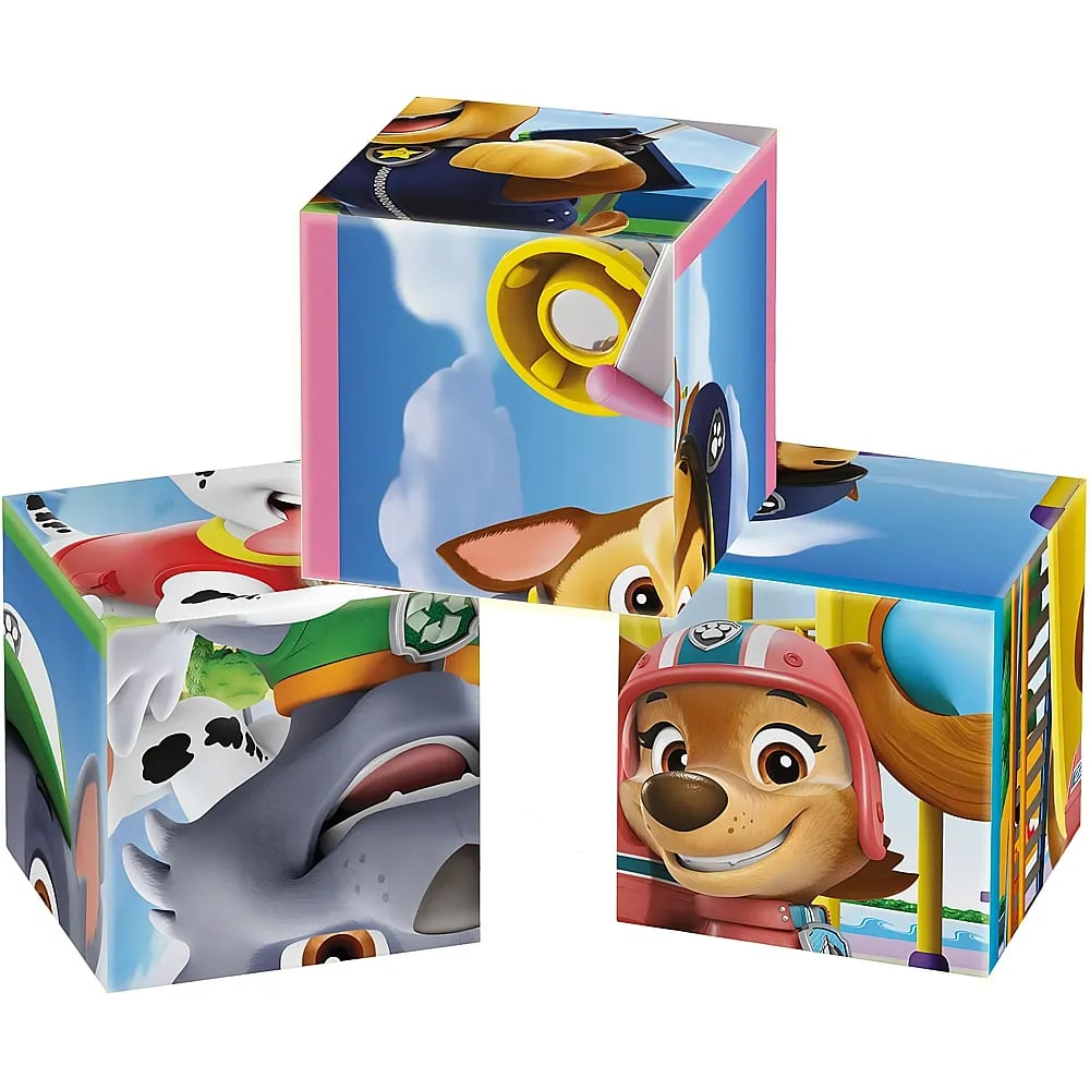 Tre cubi giocattolo colorati con personaggi di Paw Patrol su ogni lato.