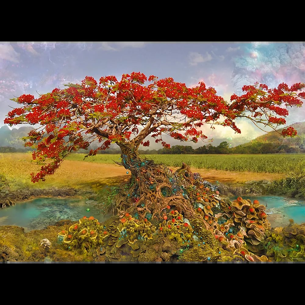 Ein großer Baum mit roten Blüten steht an einem Fluss in einer weiten Landschaft.
