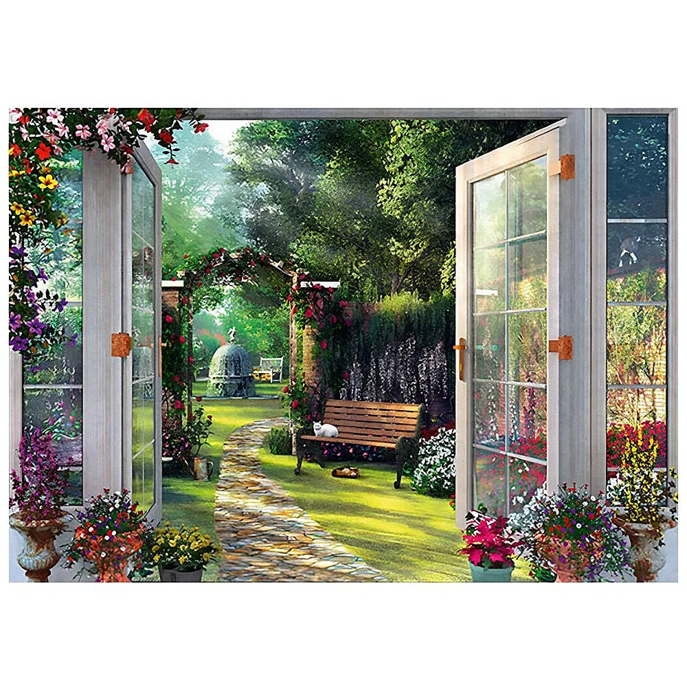 Puertas abiertas revelan un jardín soleado con sendero de piedra, banco, fuente y flores.