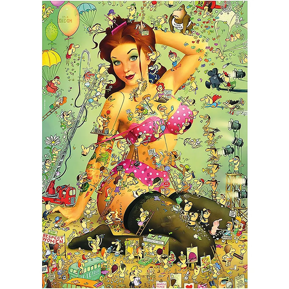 Une femme pin-up géante en bikini rose, entourée de minuscules personnages de dessins animés.