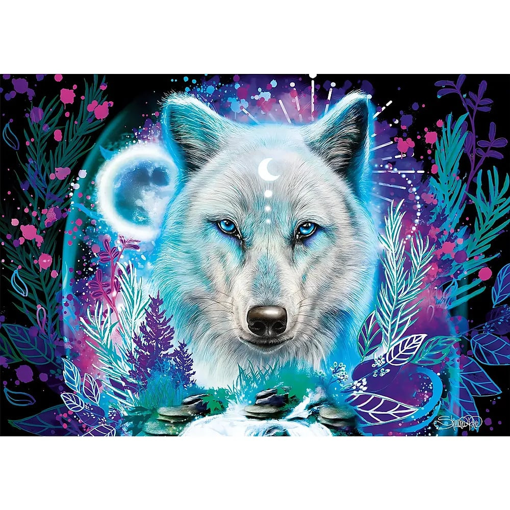 Un loup blanc aux yeux bleus sur fond magique avec une lune, des plantes et une lumière étincelante.