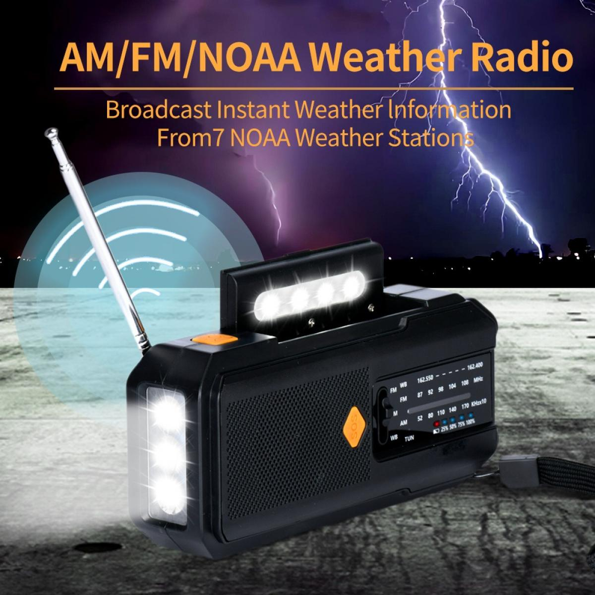 Ein schwarzes Notwetterradio mit Antenne und beleuchteten Taschenlampen vor stürmischem Himmel.