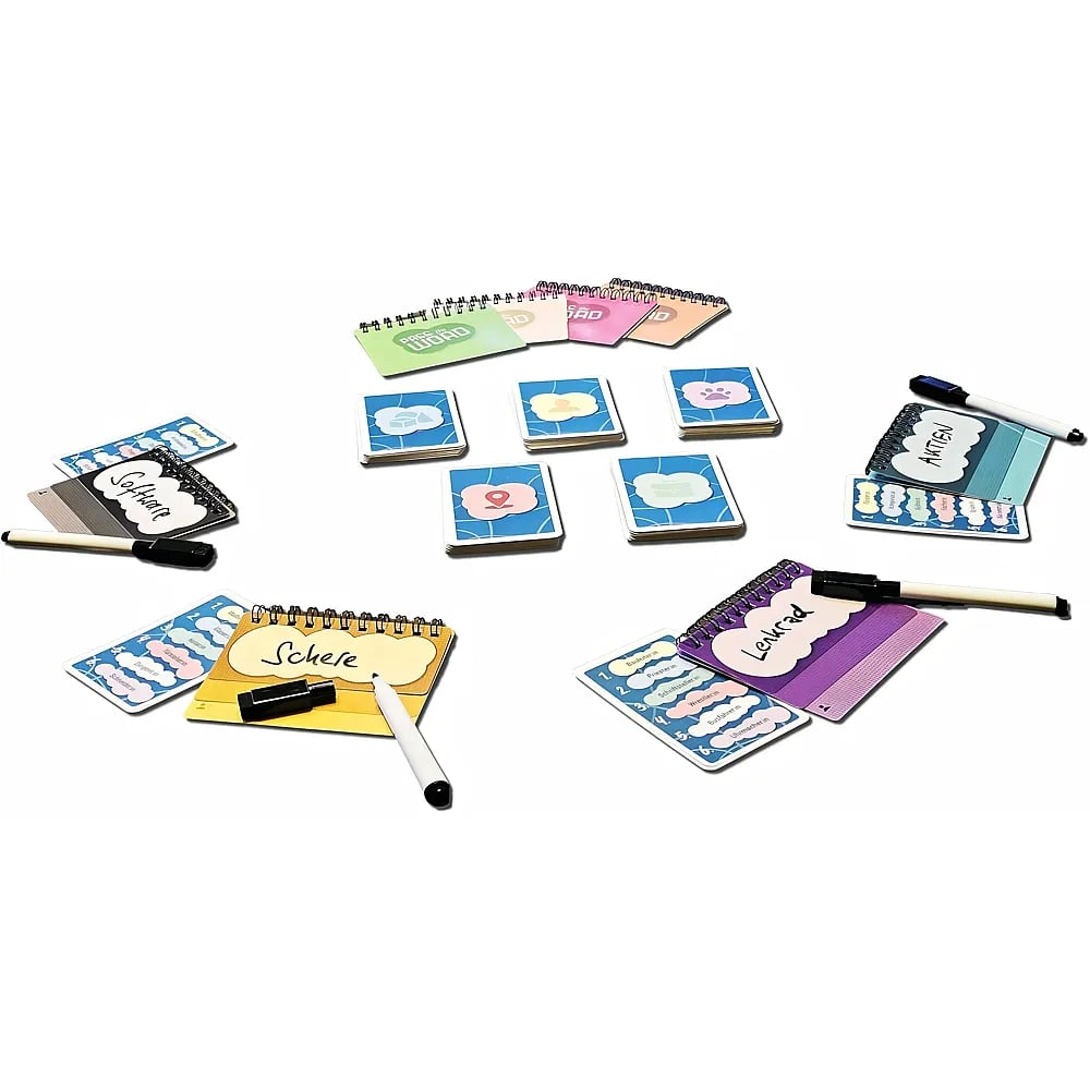 Un jeu de société avec des blocs-notes colorés, des cartes et des marqueurs sur fond blanc.