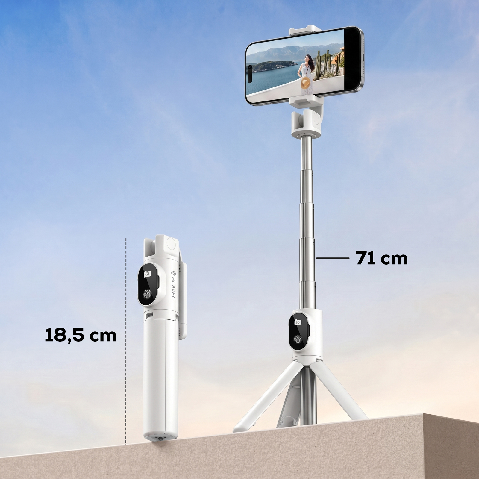 Ein weißer Selfie-Stick, einmal zusammengeklappt (18,5 cm) und einmal als Stativ ausgefahren (71 cm).