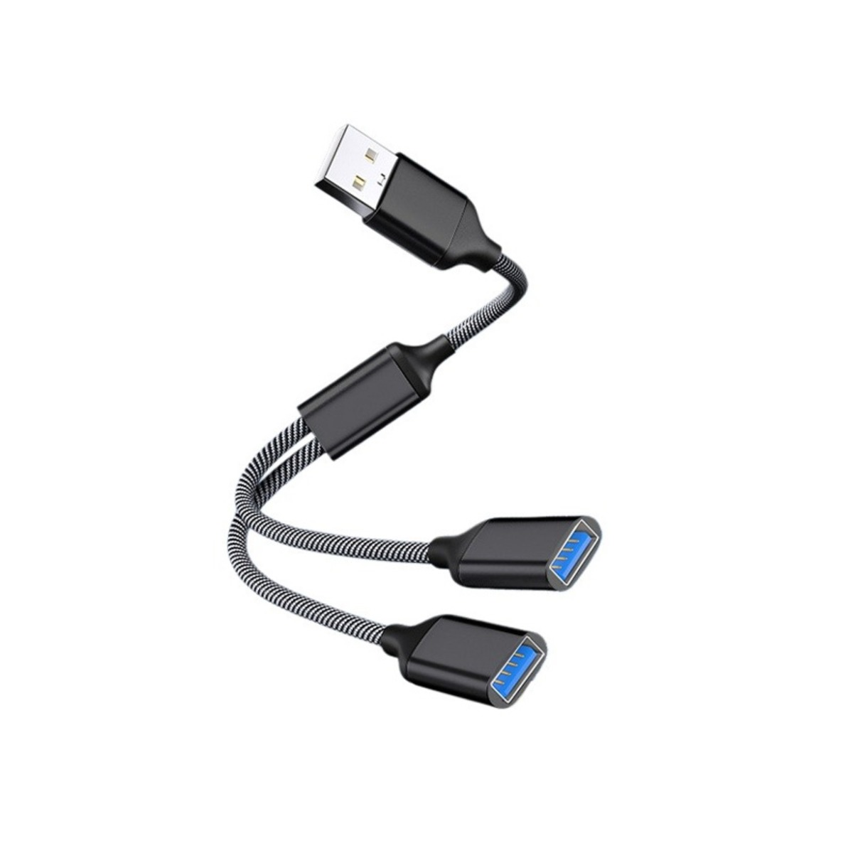Ein schwarzes, geflochtenes USB-Splitterkabel mit einem USB-A-Stecker und zwei USB-A-Buchsen vor weißem Hintergrund.