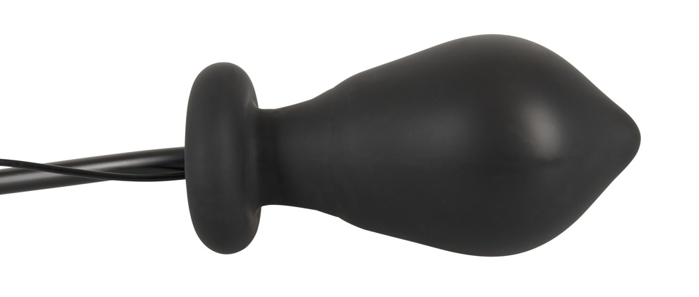 Ein glatter, mattschwarzer Analplug mit tropfenförmigem Design und einer Basis vor einem weißen Hintergrund.