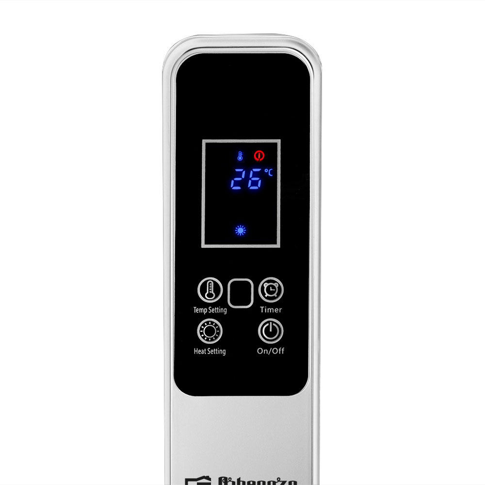 Pannello di controllo touch digitale di una stufa con display blu che mostra 26 gradi Celsius e icone.