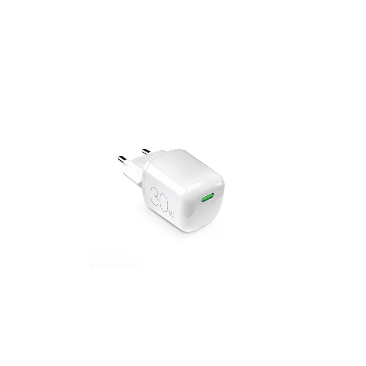 Un caricatore da muro USB-C bianco da 30W con porta verde su sfondo bianco.