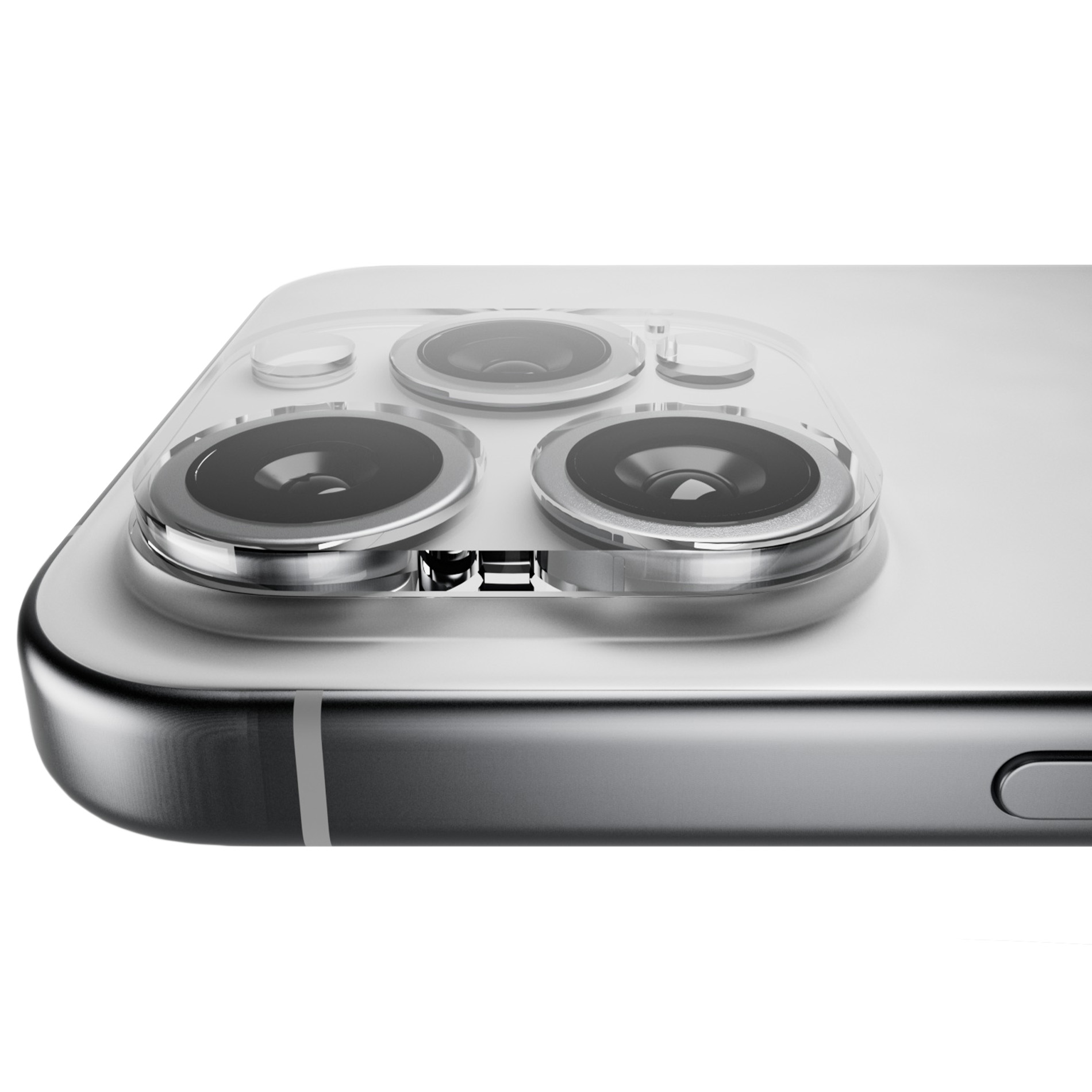 Primer plano del módulo de triple cámara de un smartphone en cuerpo plateado sobre fondo blanco.