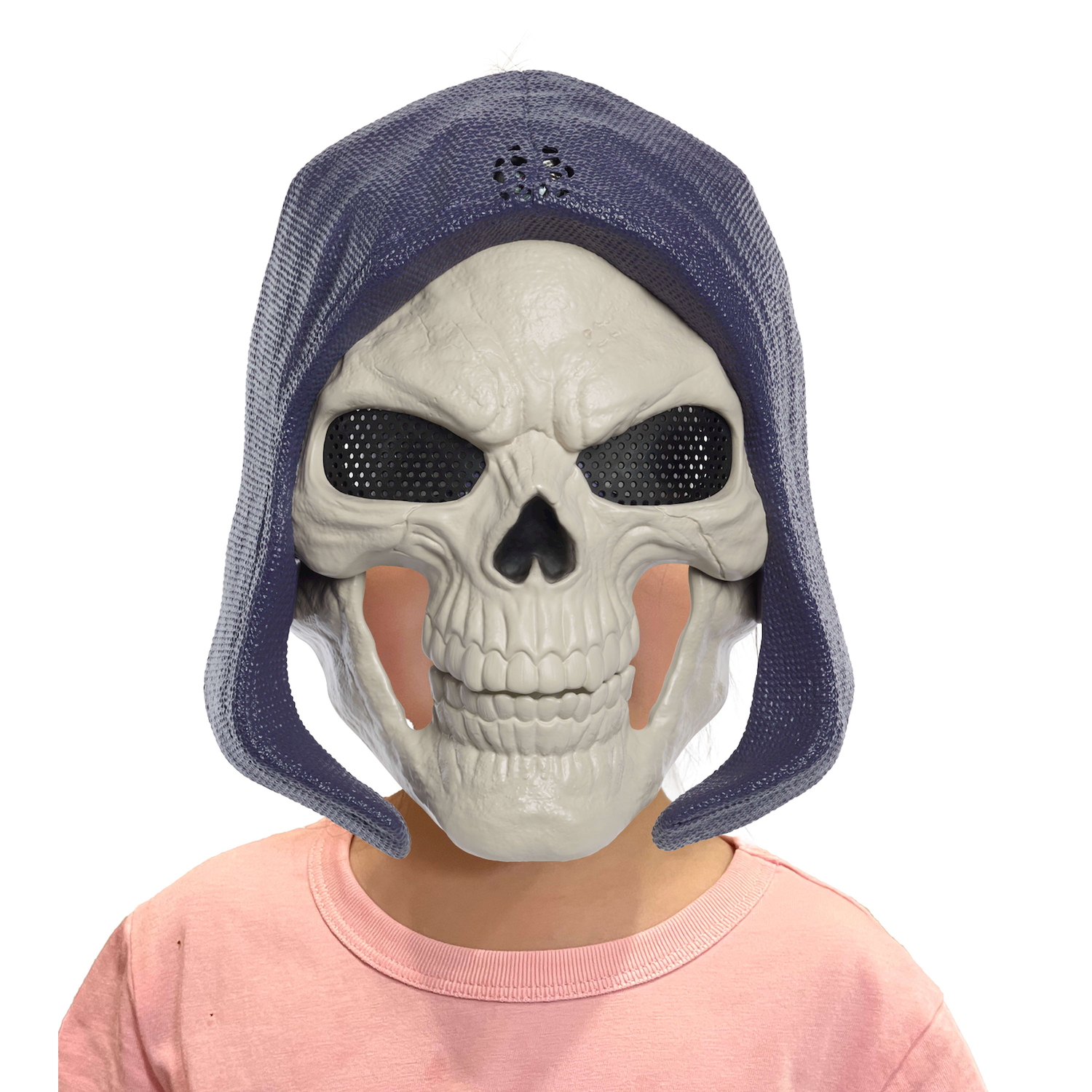 Persona que lleva una máscara de calavera espeluznante con capucha azul, sobre una camiseta rosa.