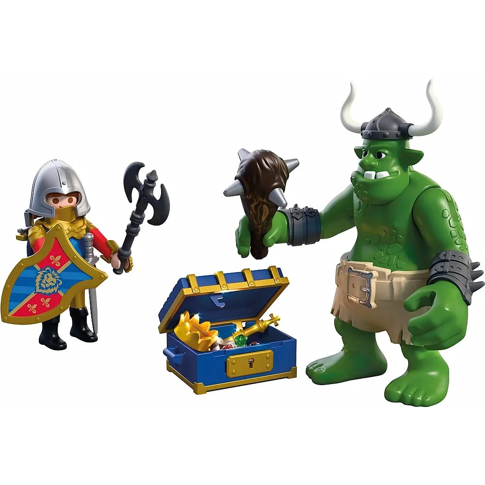 Un caballero de Playmobil con hacha y escudo junto a un cofre azul, frente a un gran trol verde.