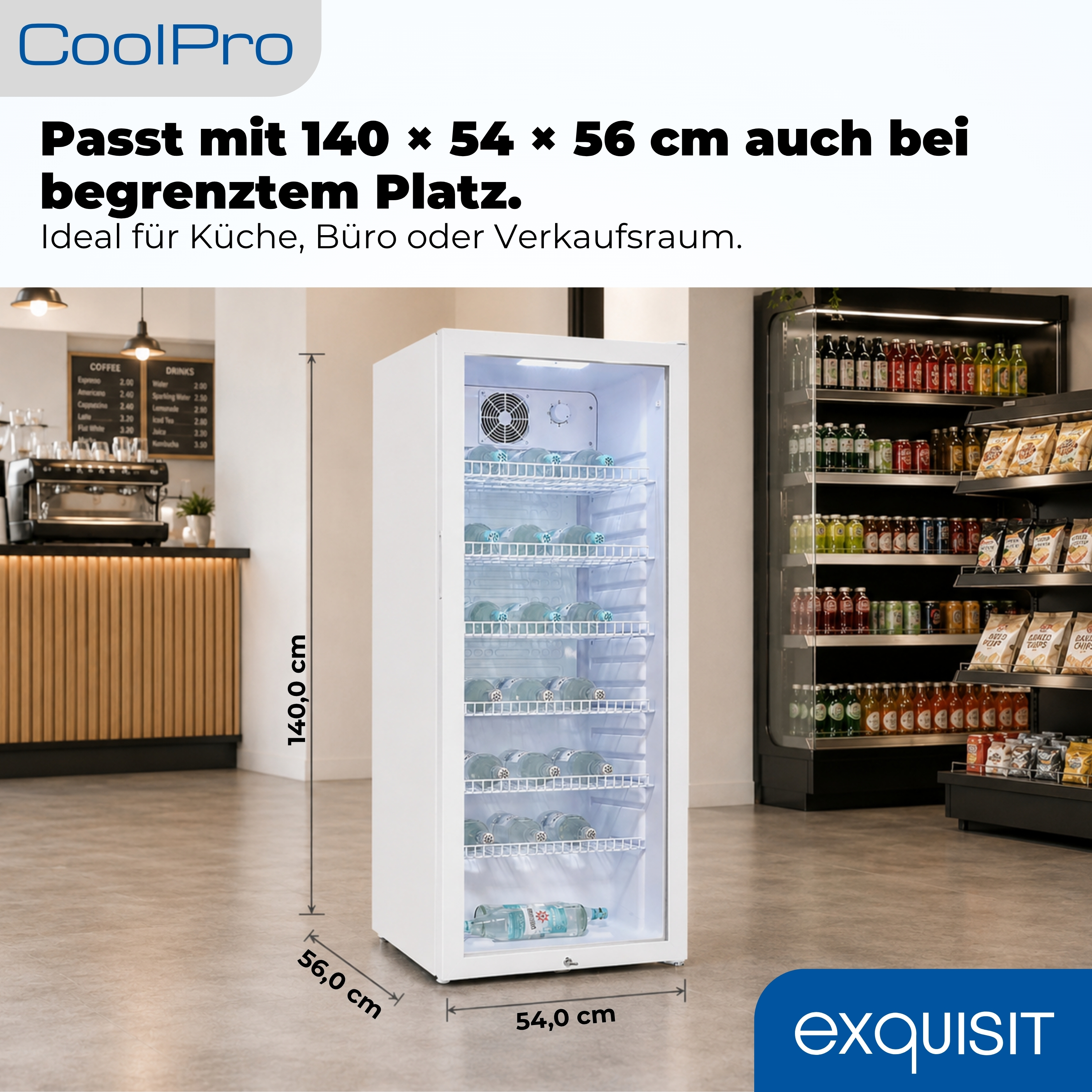 Weißer CoolPro Flaschenkühlschrank mit Glasstür, Maßangaben und Getränkeregalen im Hintergrund.