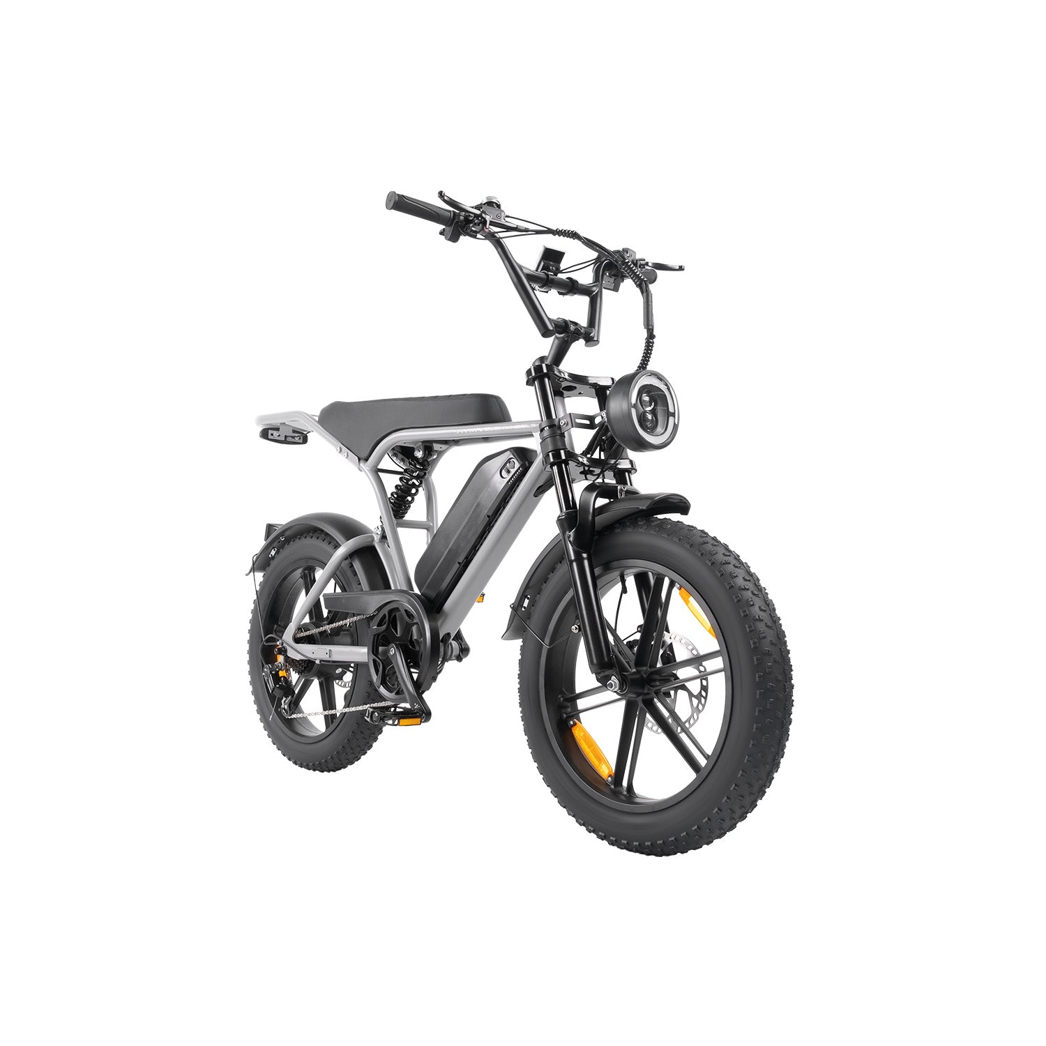 Ein graues Elektrofahrrad mit dicken Reifen, rrechtem Lenker und rundem Scheinwerfer vor weißem Hintergrund.