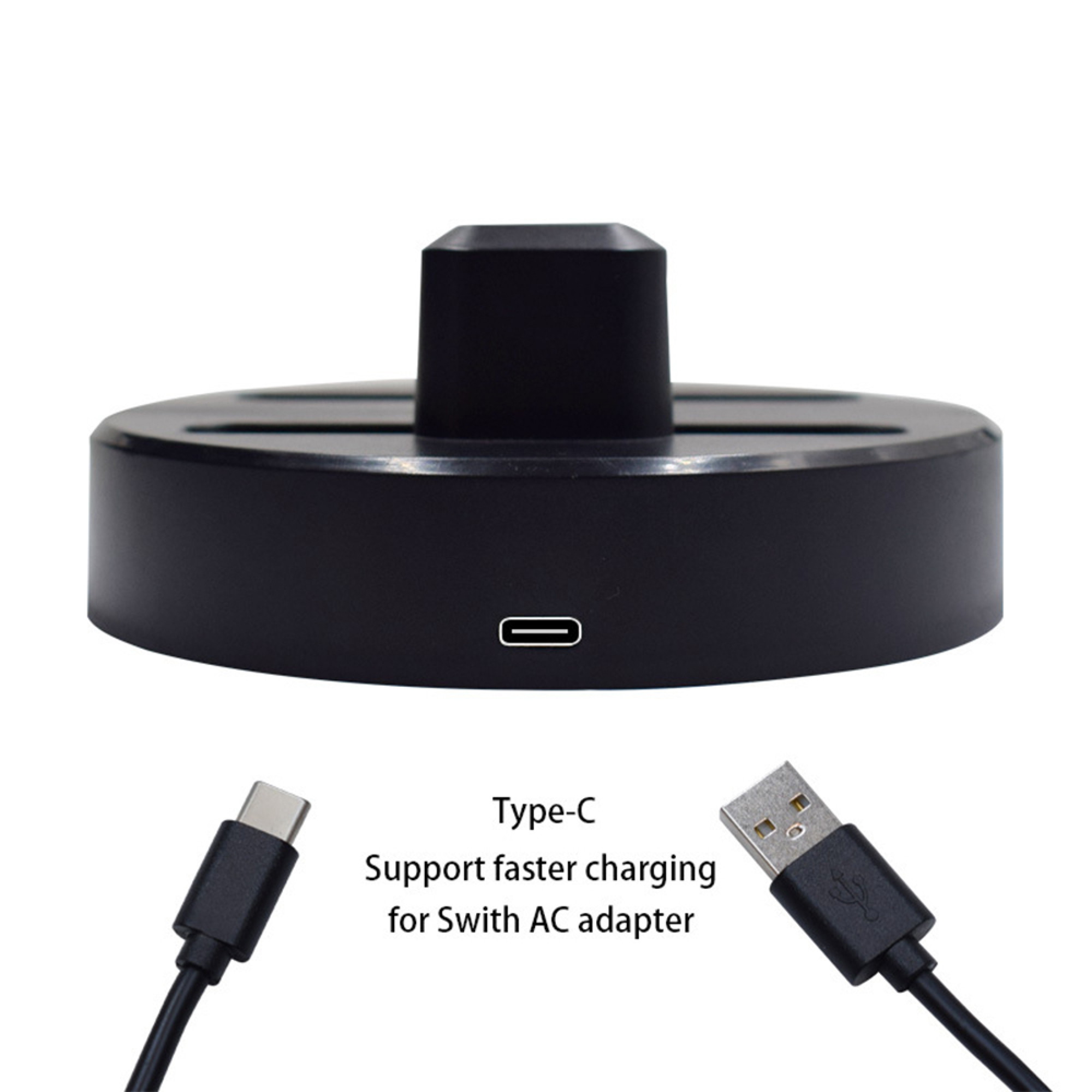 Schwarze Ladebasis mit Typ-C-Anschluss, flankiert von einem Typ-C- und einem USB-Kabel.