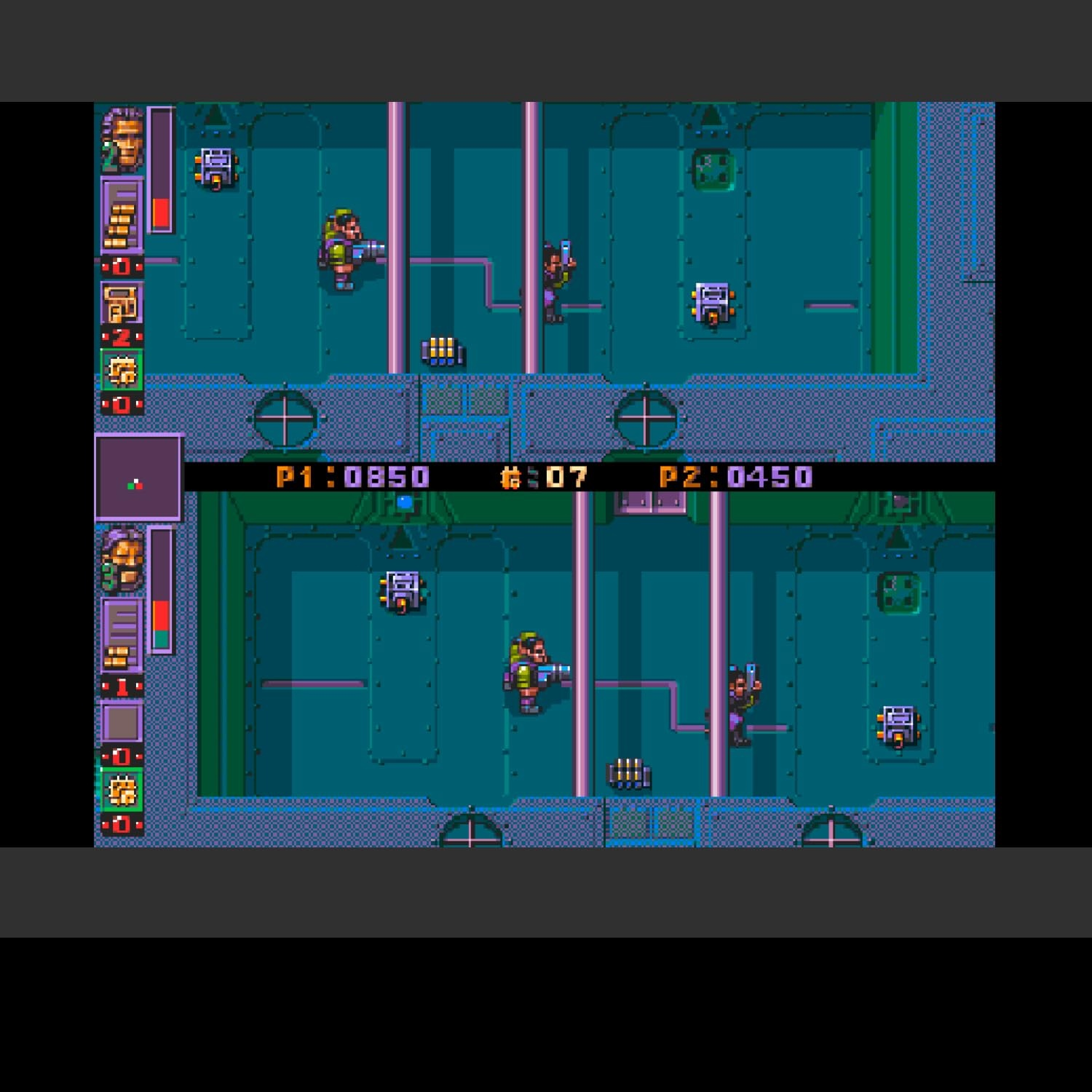Juego de acción en pantalla dividida en una habitación de ciencia ficción azul con personajes armados.