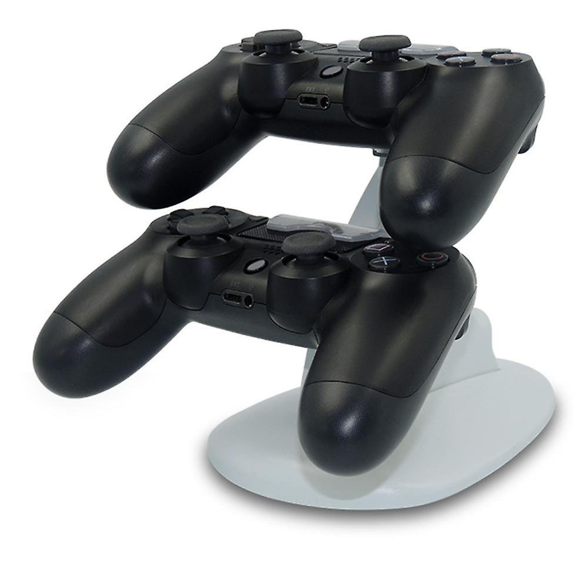 Zwei schwarze Gamepads in einer weißen Ladestation auf weißem Hintergrund.