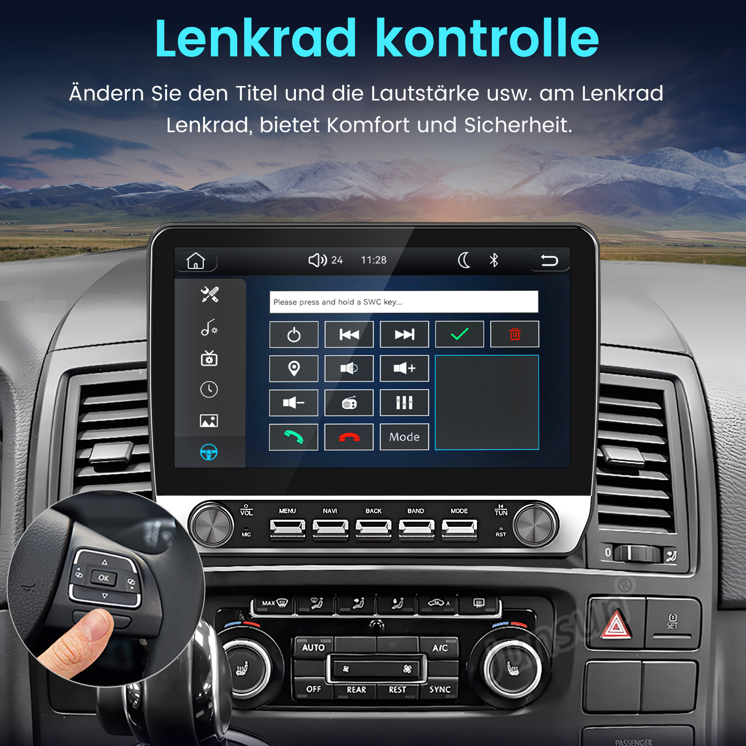 Autocockpit mit Touchscreen-Display und Daumen, der eine Lenkradtaste drückt.