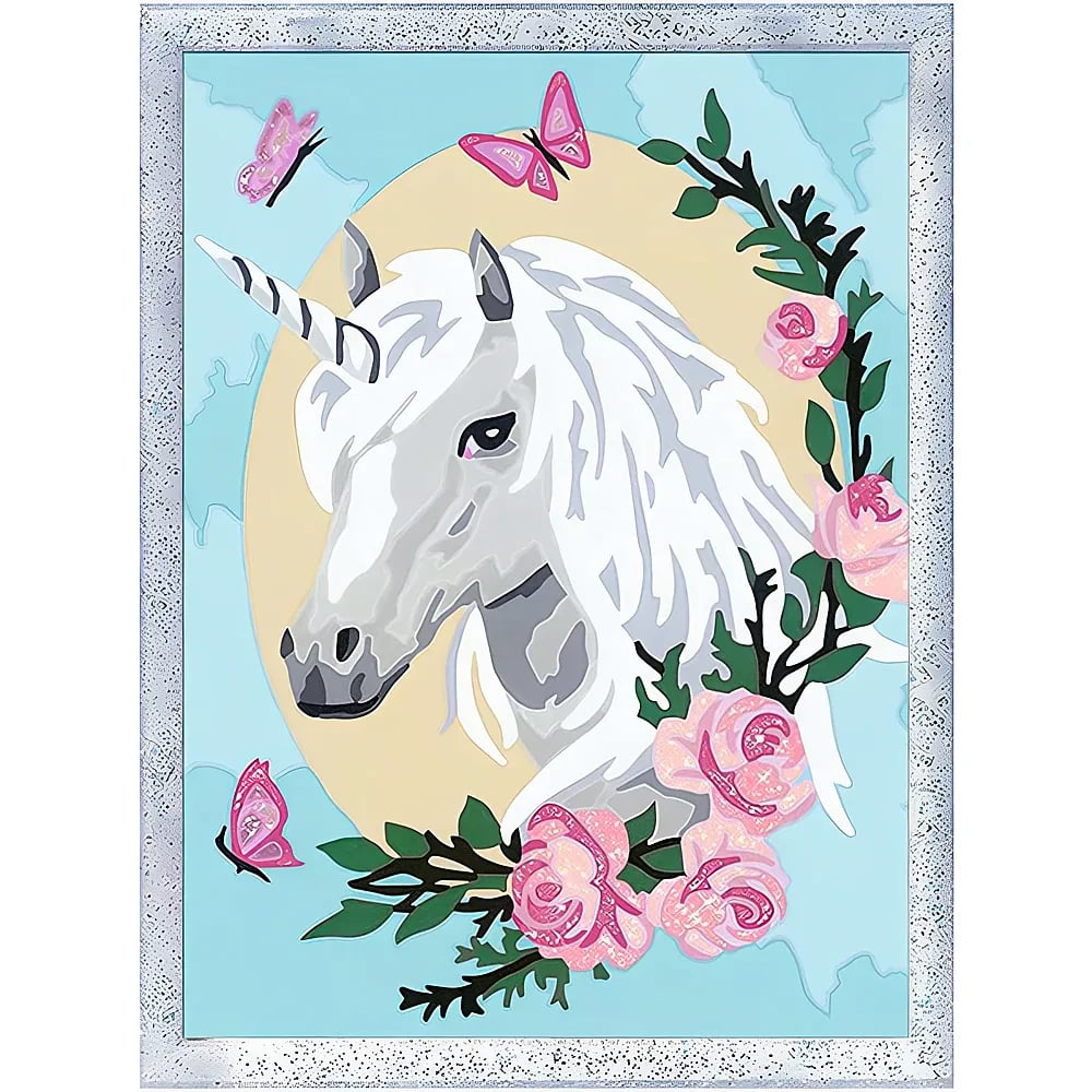 Ein weißes Einhorn, umgeben von rosa Rosen, grünen Blättern und Schmetterlingen auf hellem Blau.