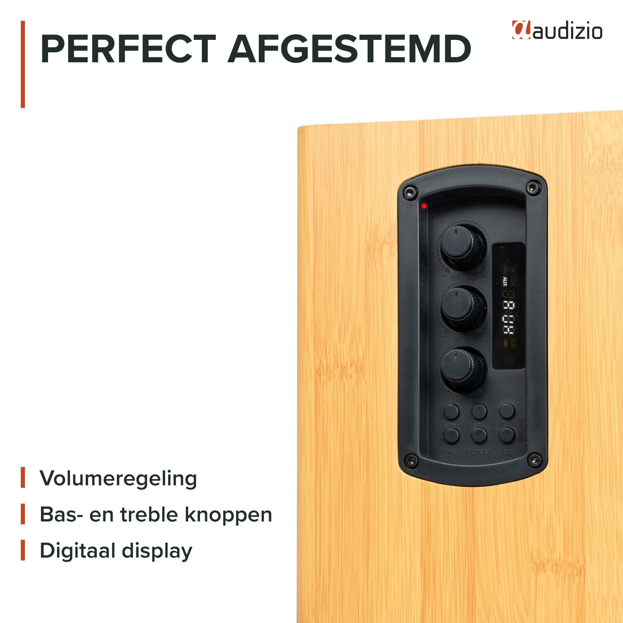 Altavoz de color madera con panel de control negro, perillas de volumen, pantalla y botones.