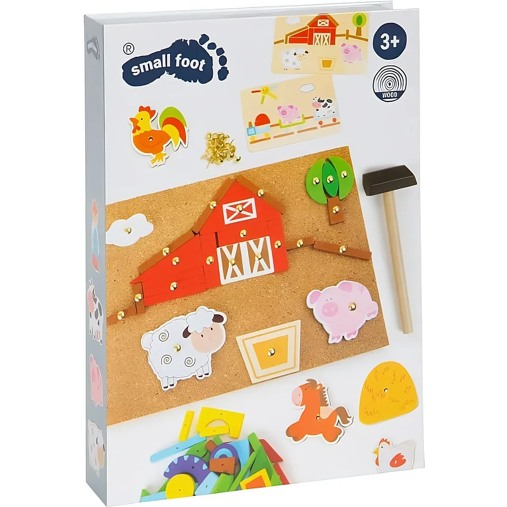 Kork-Pinnwand mit Holzformen, Hammer und Stiften für Kinder.