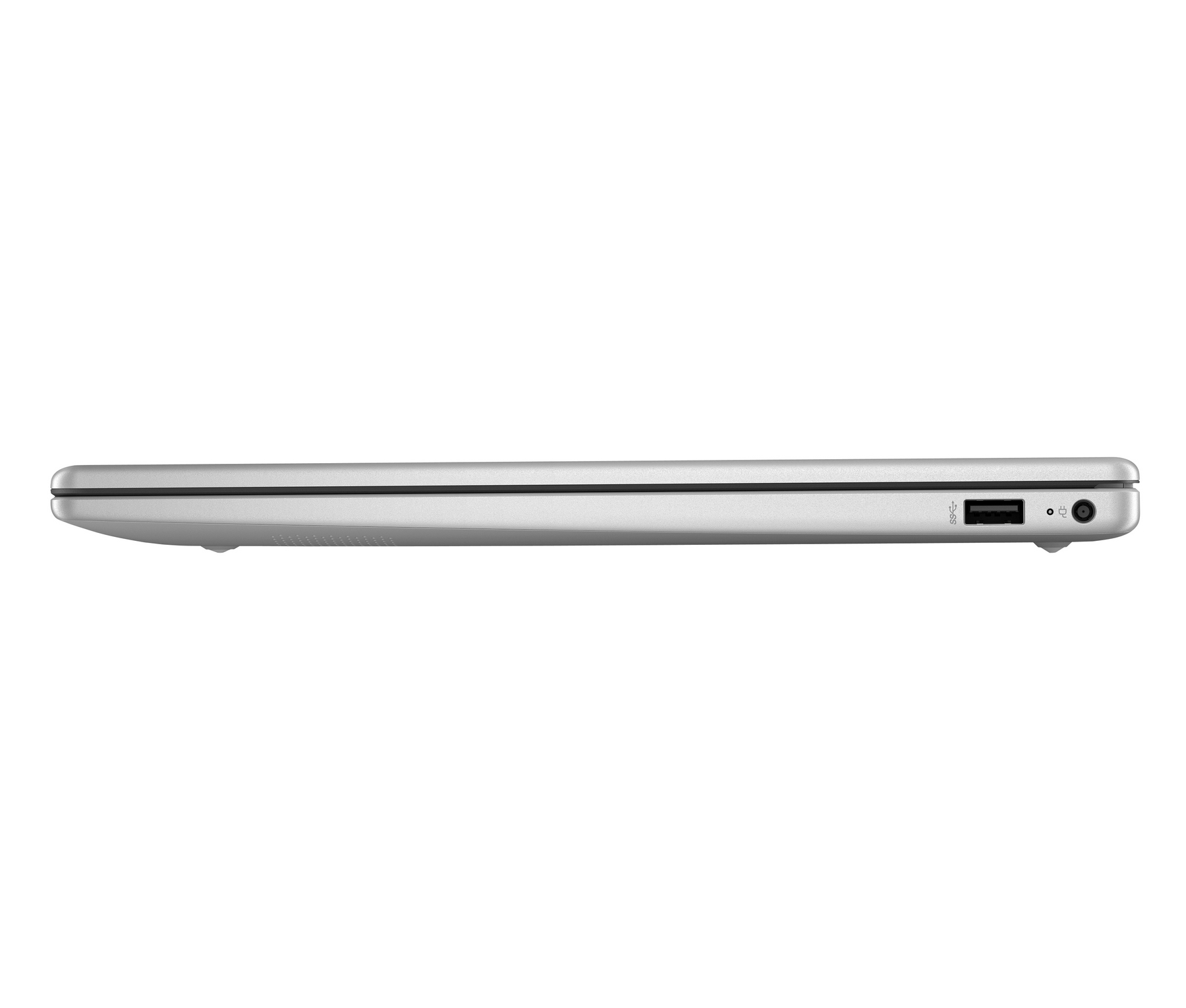 Vista laterale di un laptop argentato con porta USB e jack di ricarica su sfondo bianco.