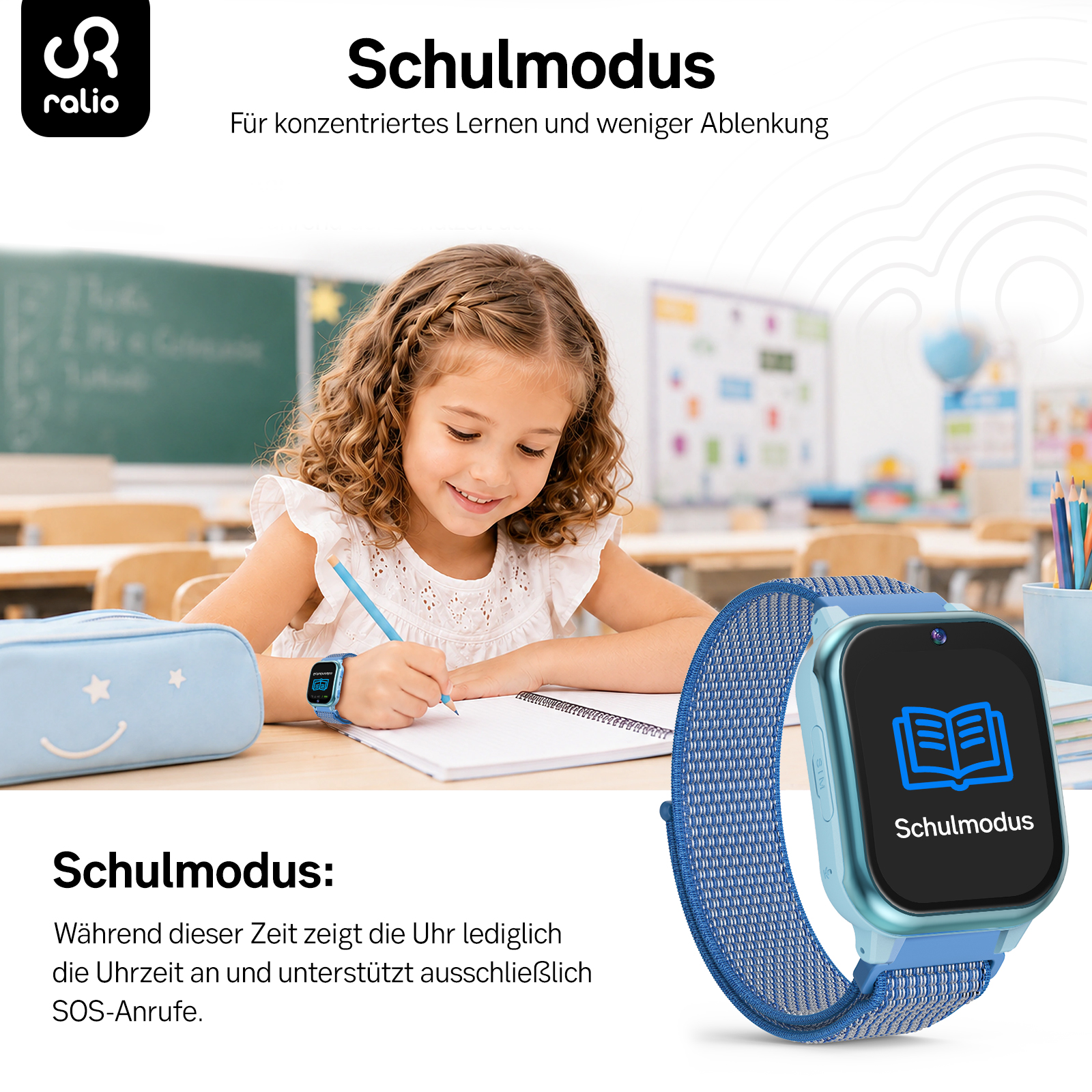 Ein Mädchen schreibt in ein Heft; im Vordergrund ist eine blaue Kinderuhr zu sehen.