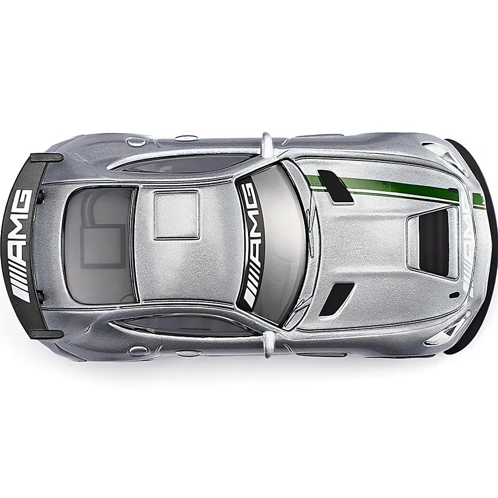 Draufsicht auf ein silbernes AMG Spielzeugauto mit grünem Streifen auf der Motorhaube und AMG-Logo auf dem Heckspoiler.